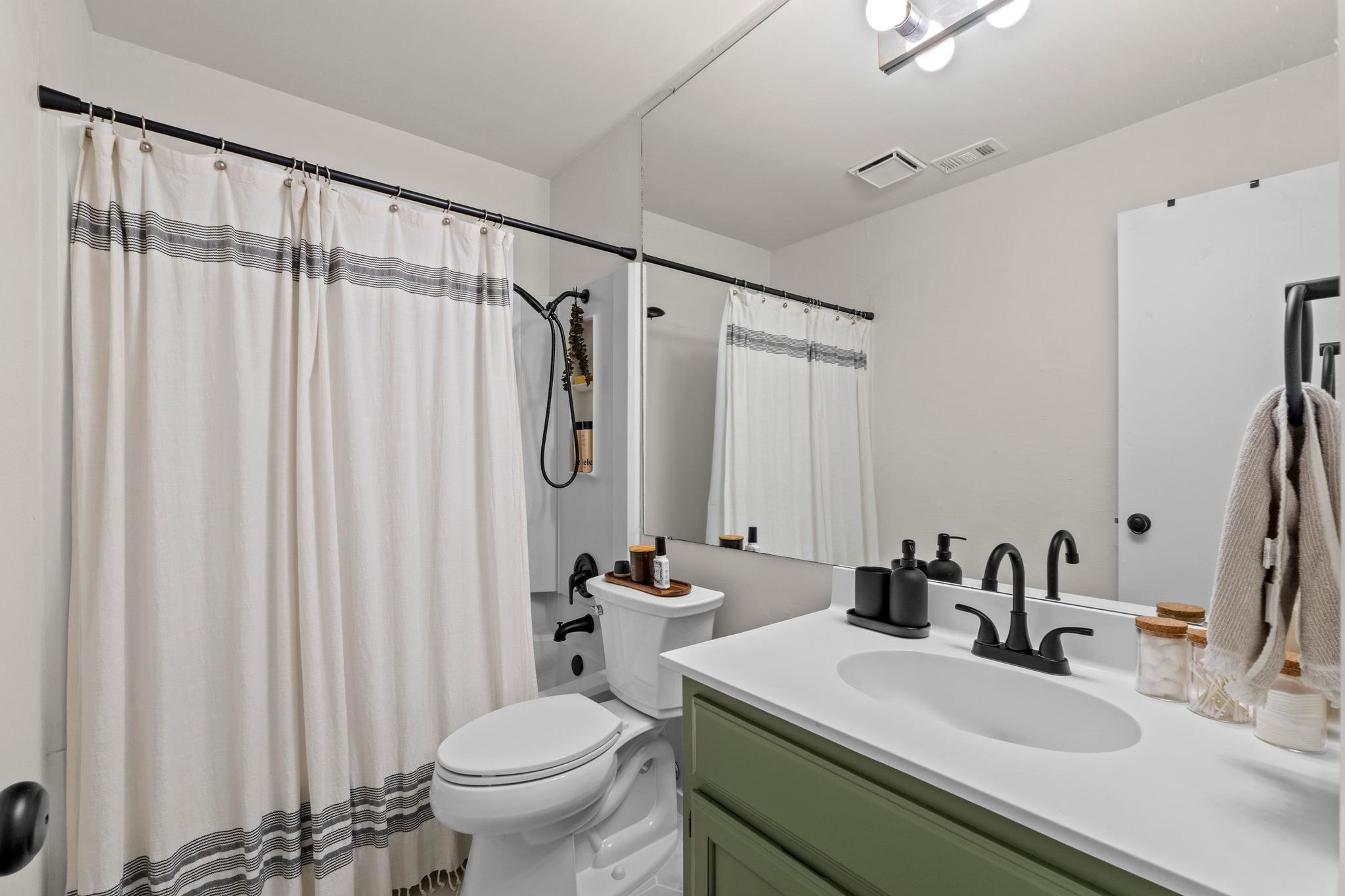 3801 Menchaca Rd # 5, Austin, TX 78704