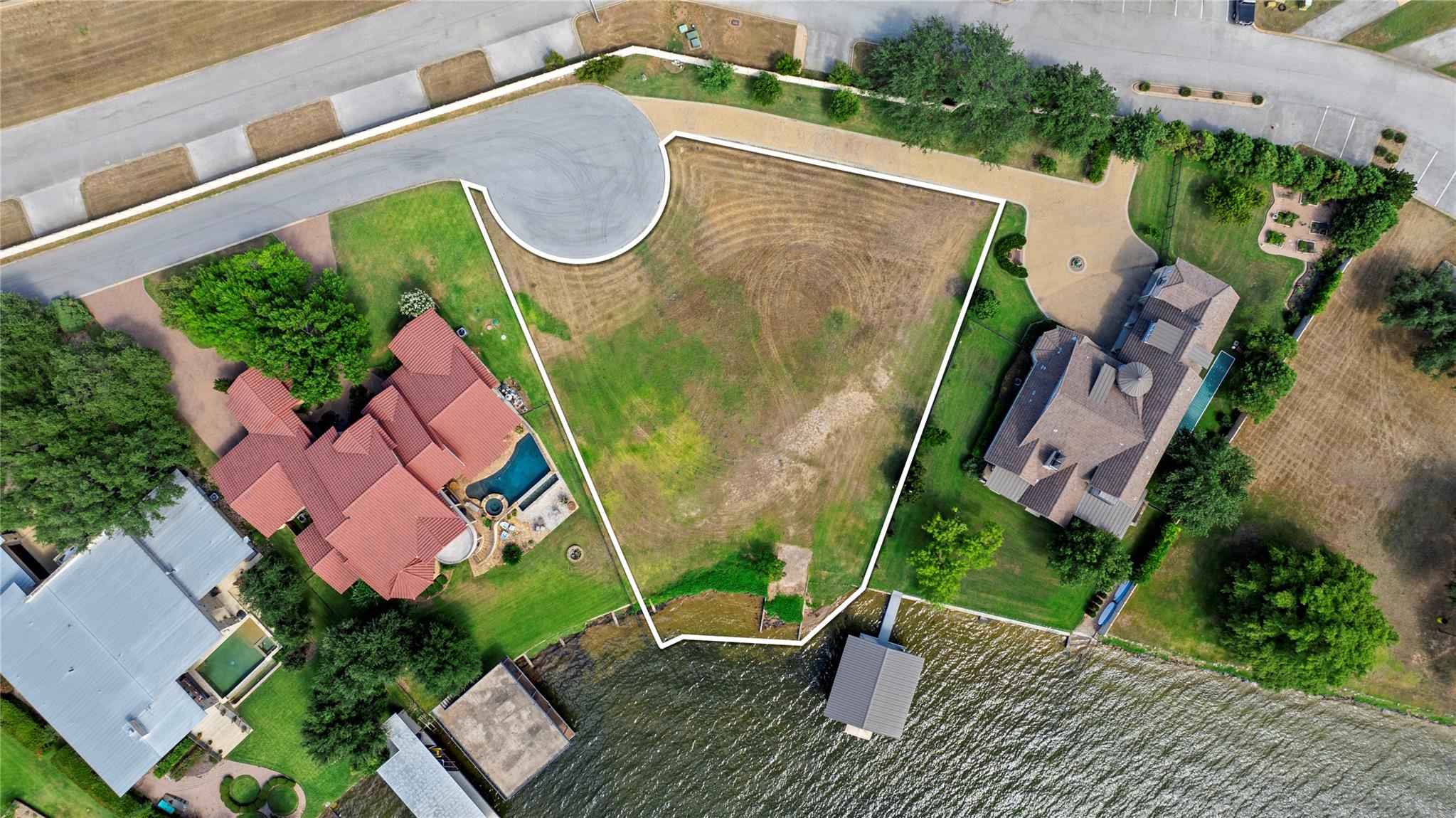 207 Wilderness Dr E, Marble Falls, TX 78654