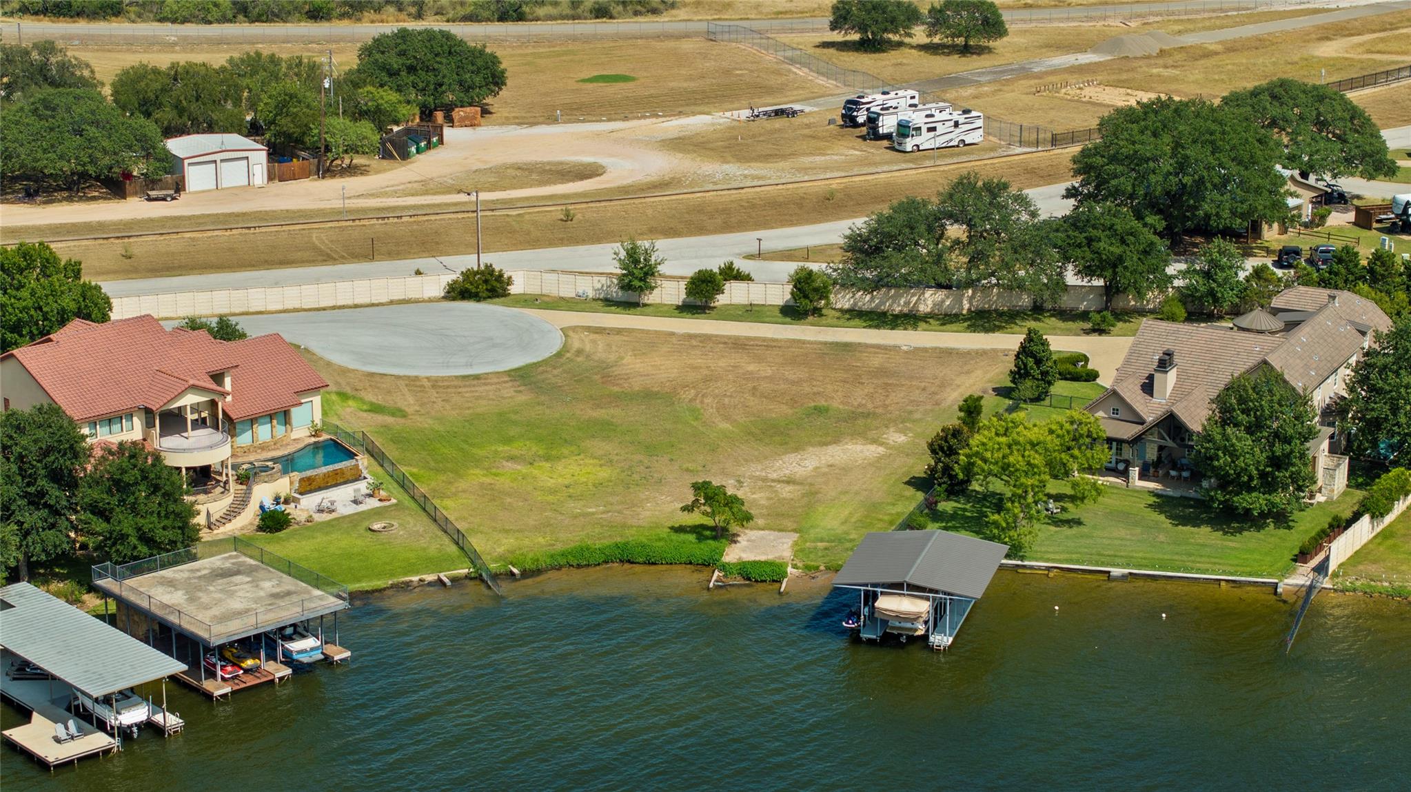 207 Wilderness Dr E, Marble Falls, TX 78654