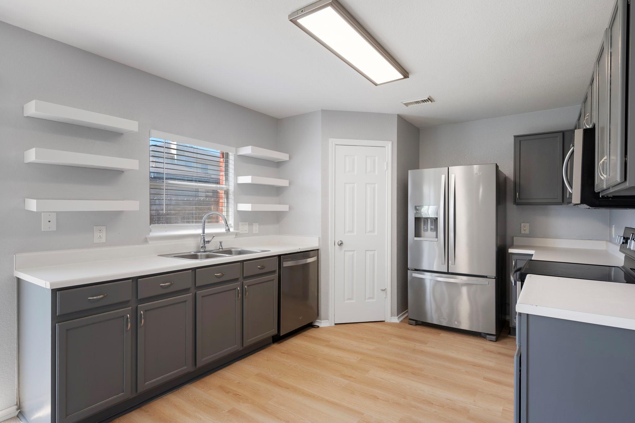 906 Low Brim Cv, Pflugerville, TX 78660