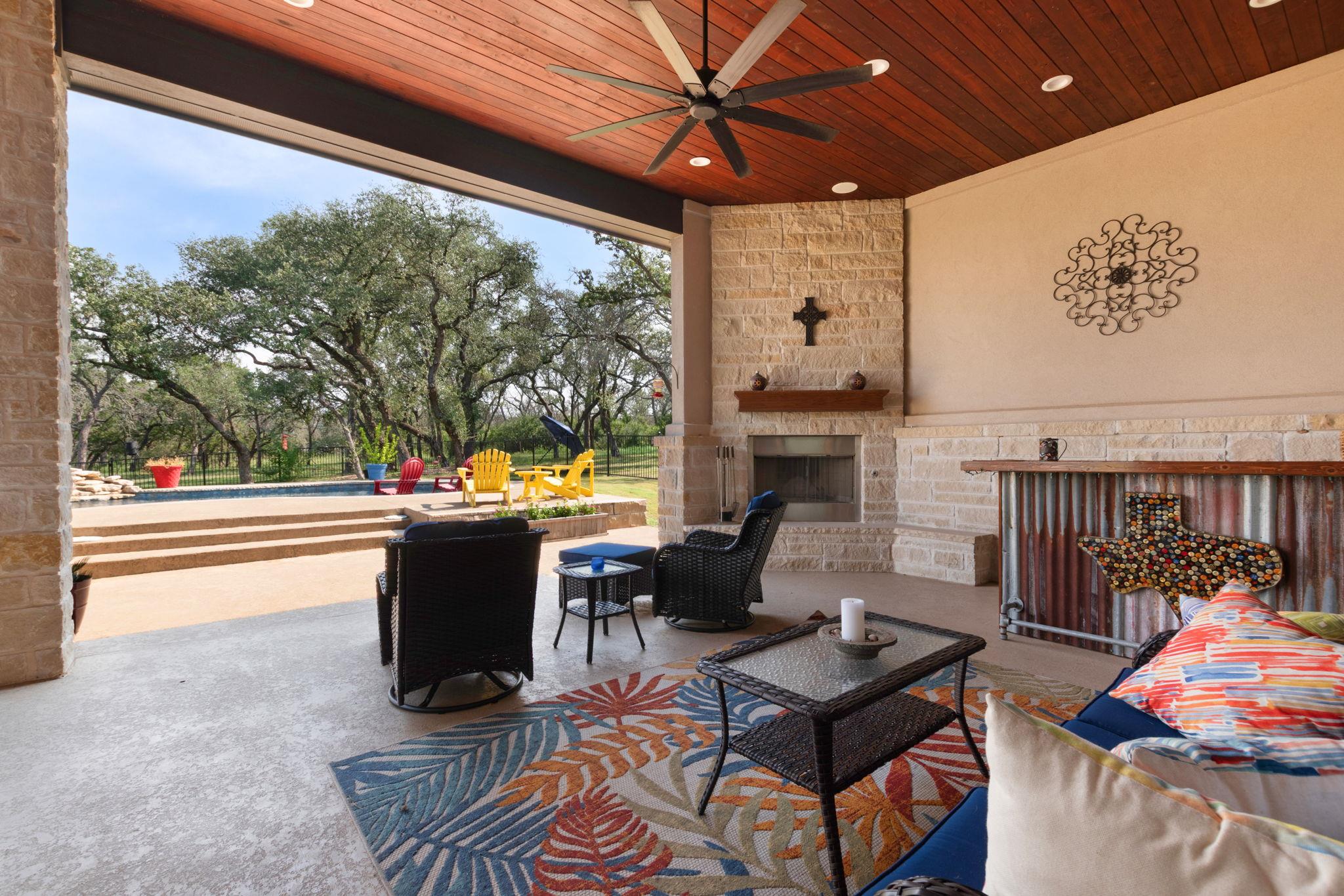 201 Brothers Ln, Burnet, TX 78611