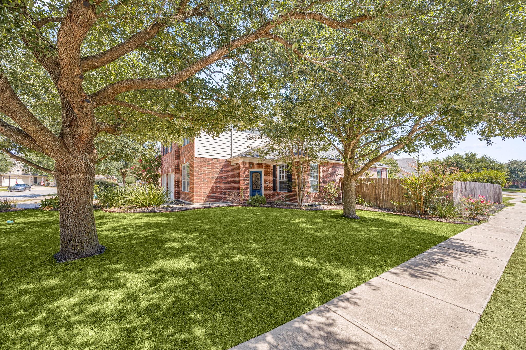 21001 Haddington Cv, Hutto, TX 78634