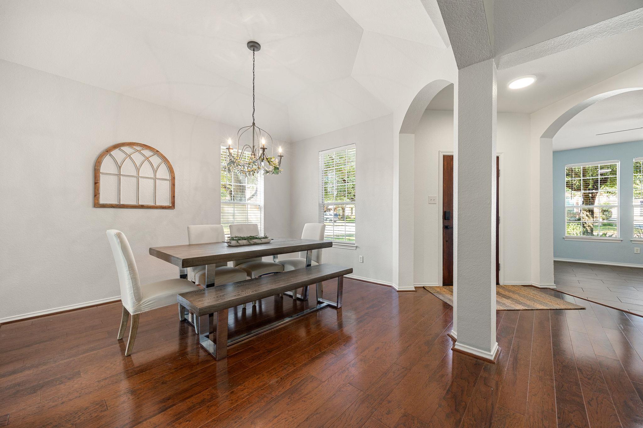 21001 Haddington Cv, Hutto, TX 78634