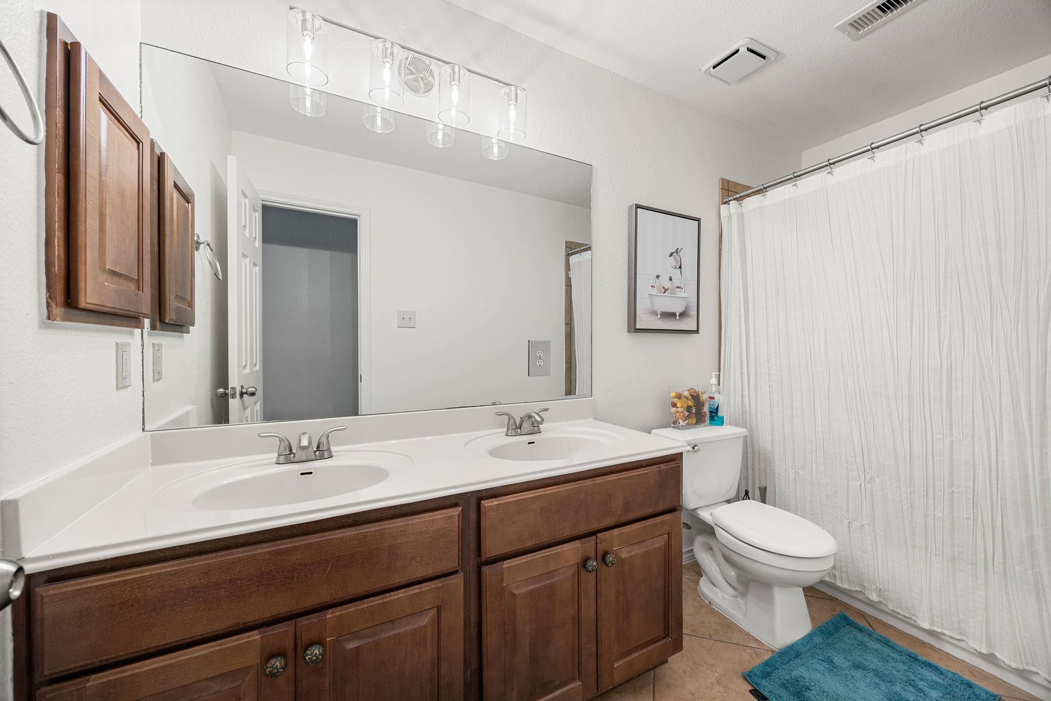 21001 Haddington Cv, Hutto, TX 78634