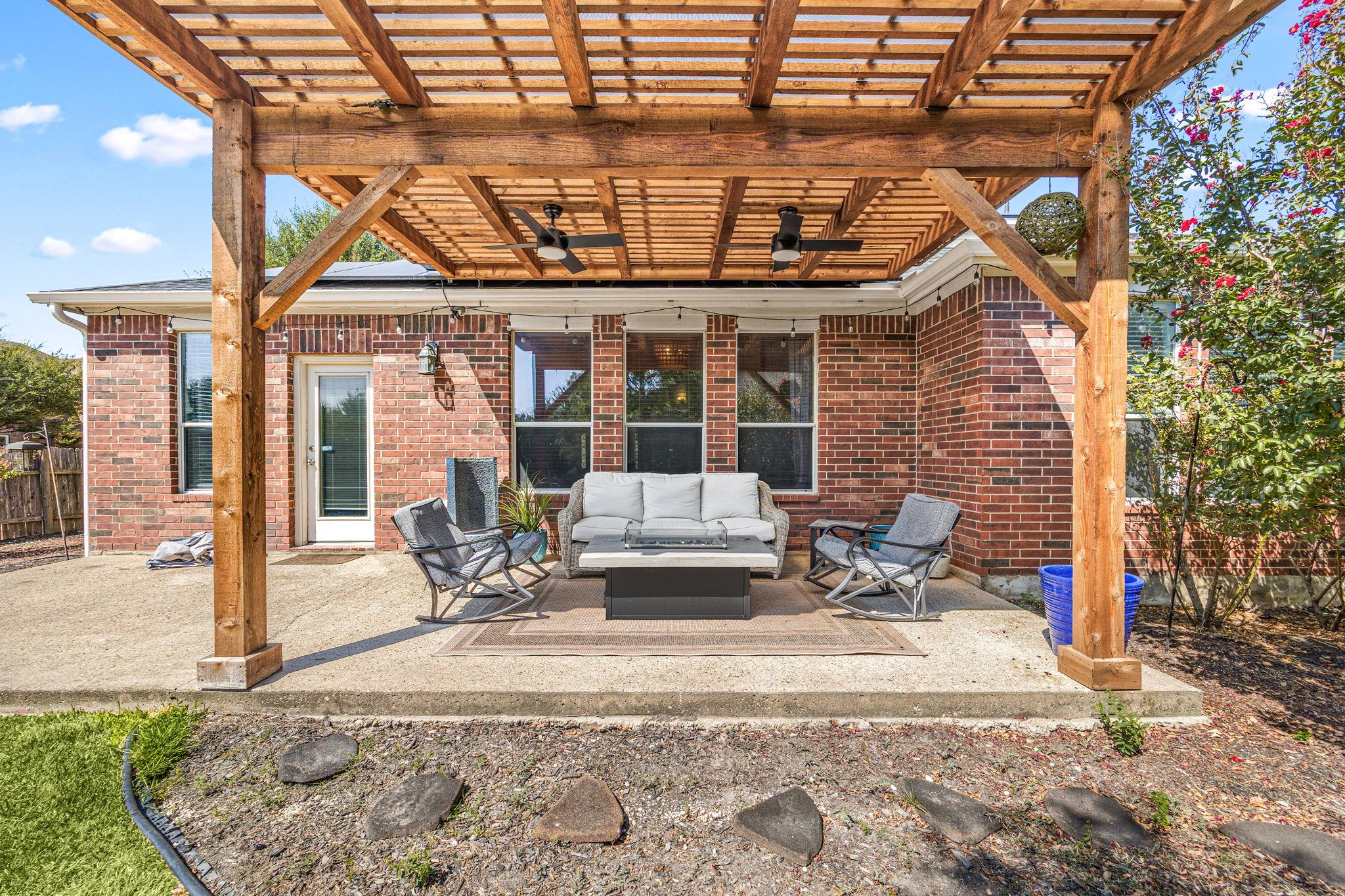 21001 Haddington Cv, Hutto, TX 78634