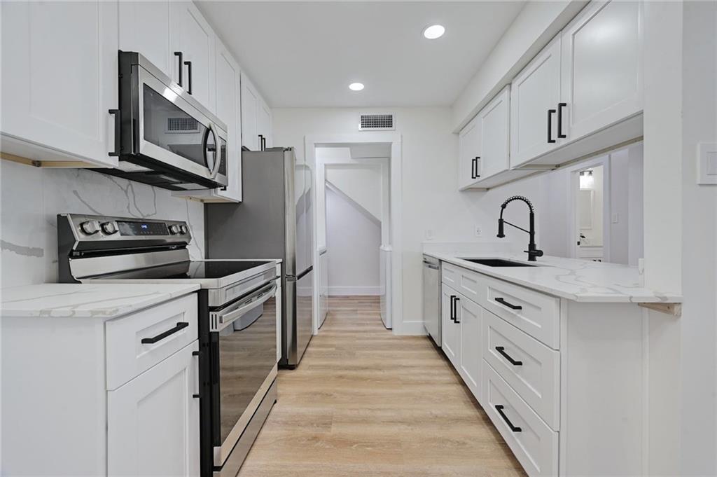 3511 Alpine Cir # 1, Austin, TX 78704