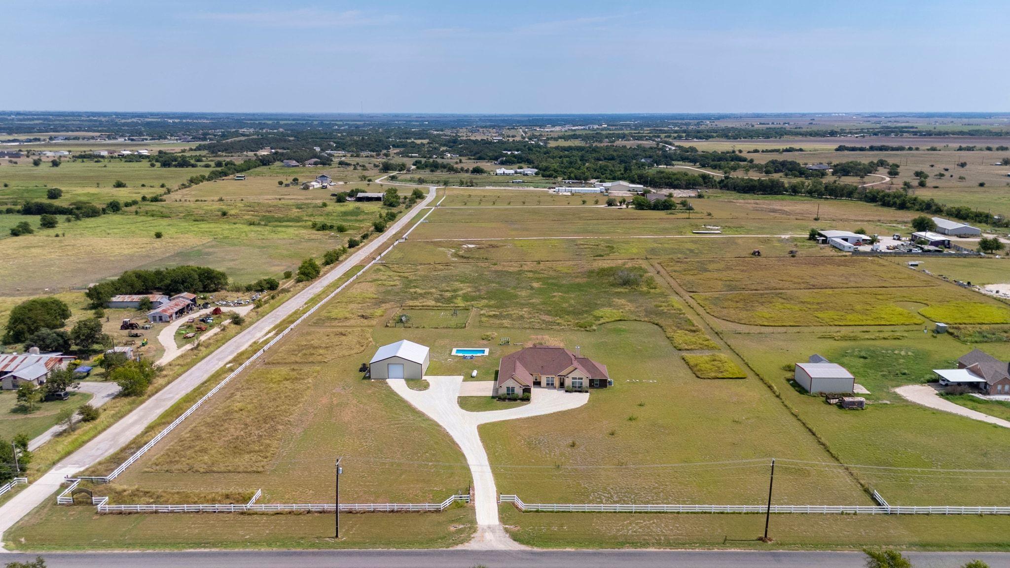 2955 County Road 100, Hutto, TX 78634