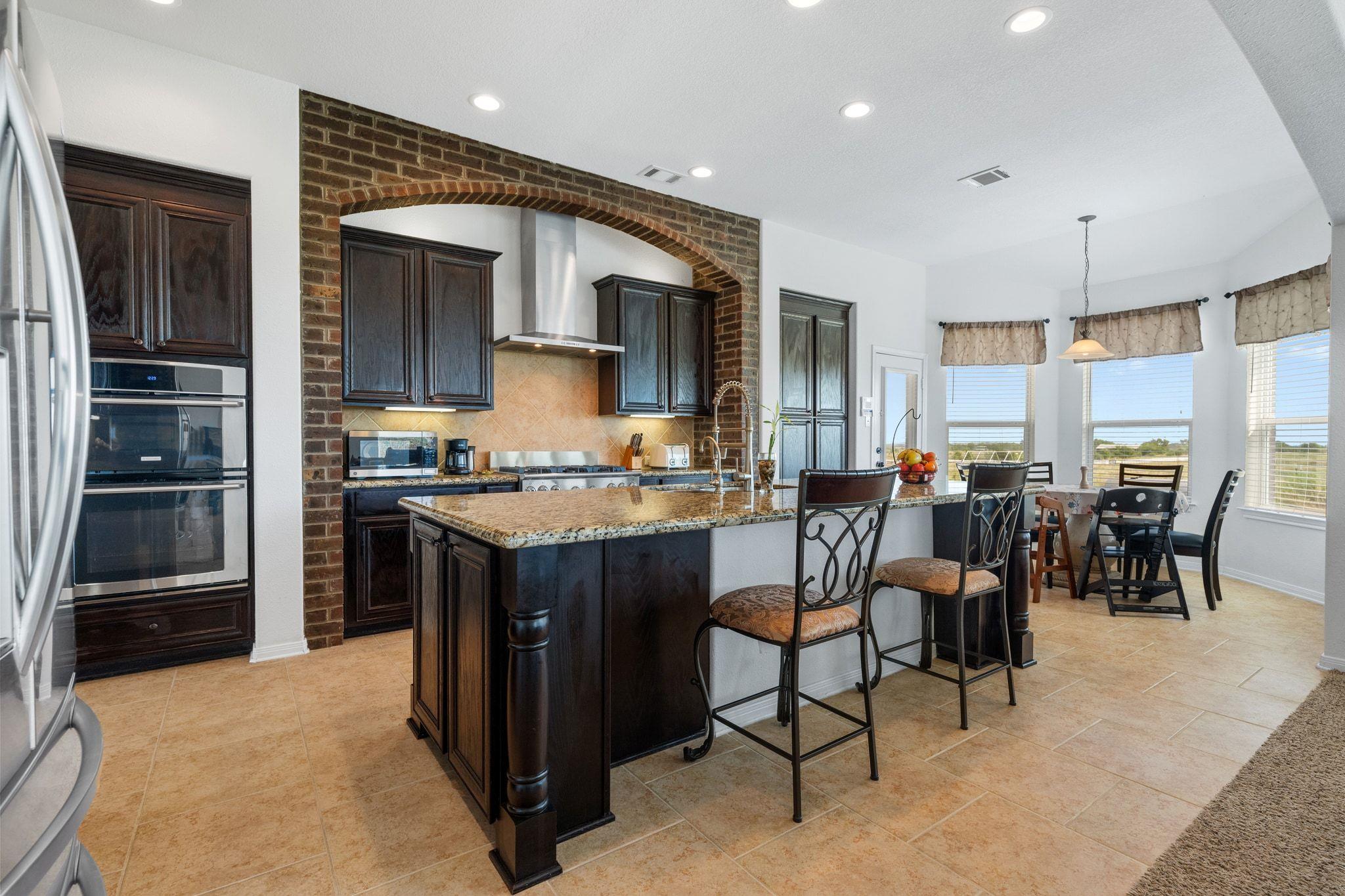 2955 County Road 100, Hutto, TX 78634