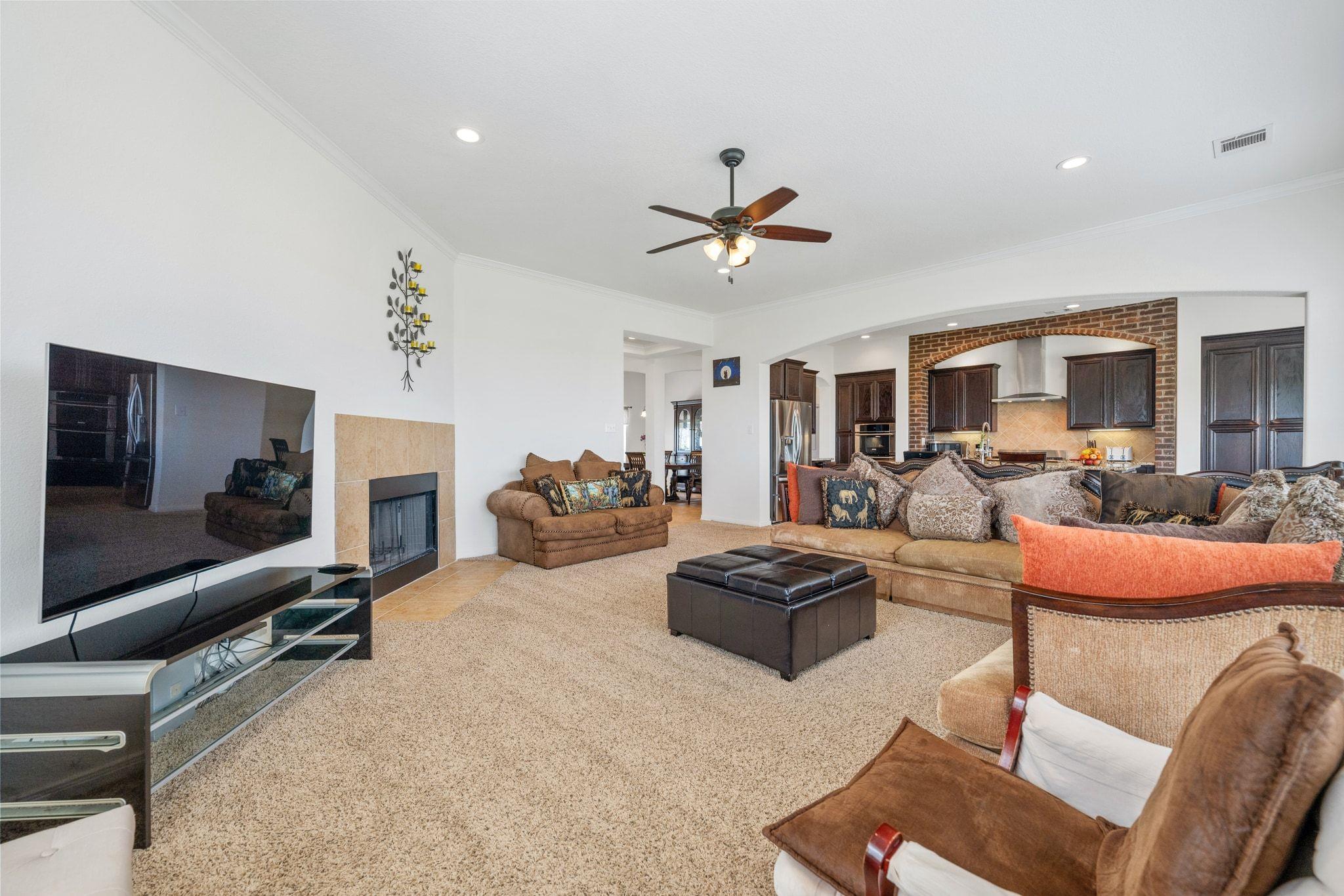 2955 County Road 100, Hutto, TX 78634