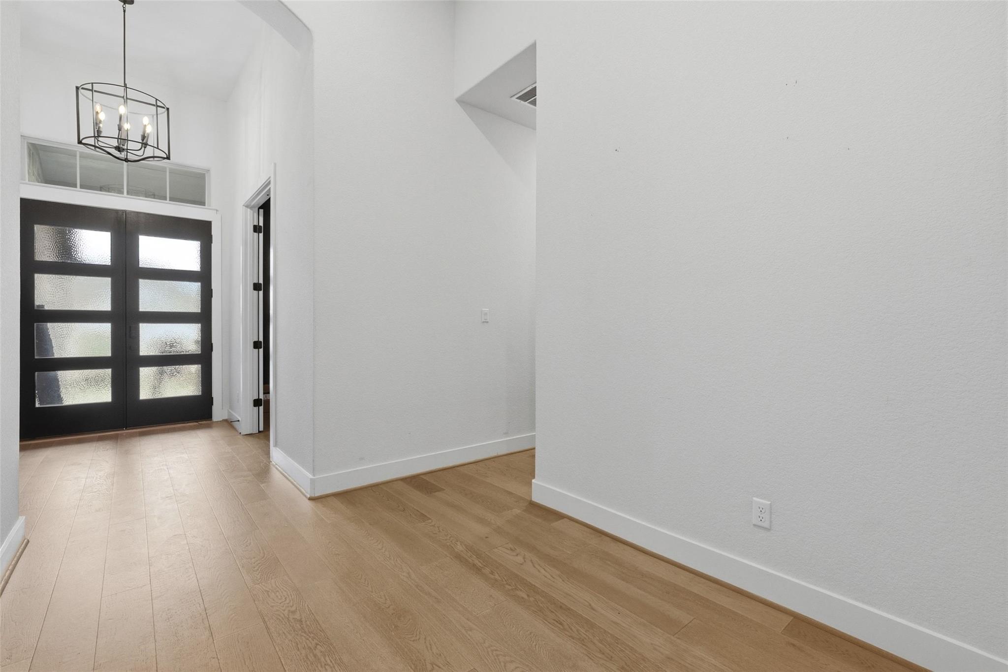 205 Quiet Oak Rd, San Marcos, TX 78666