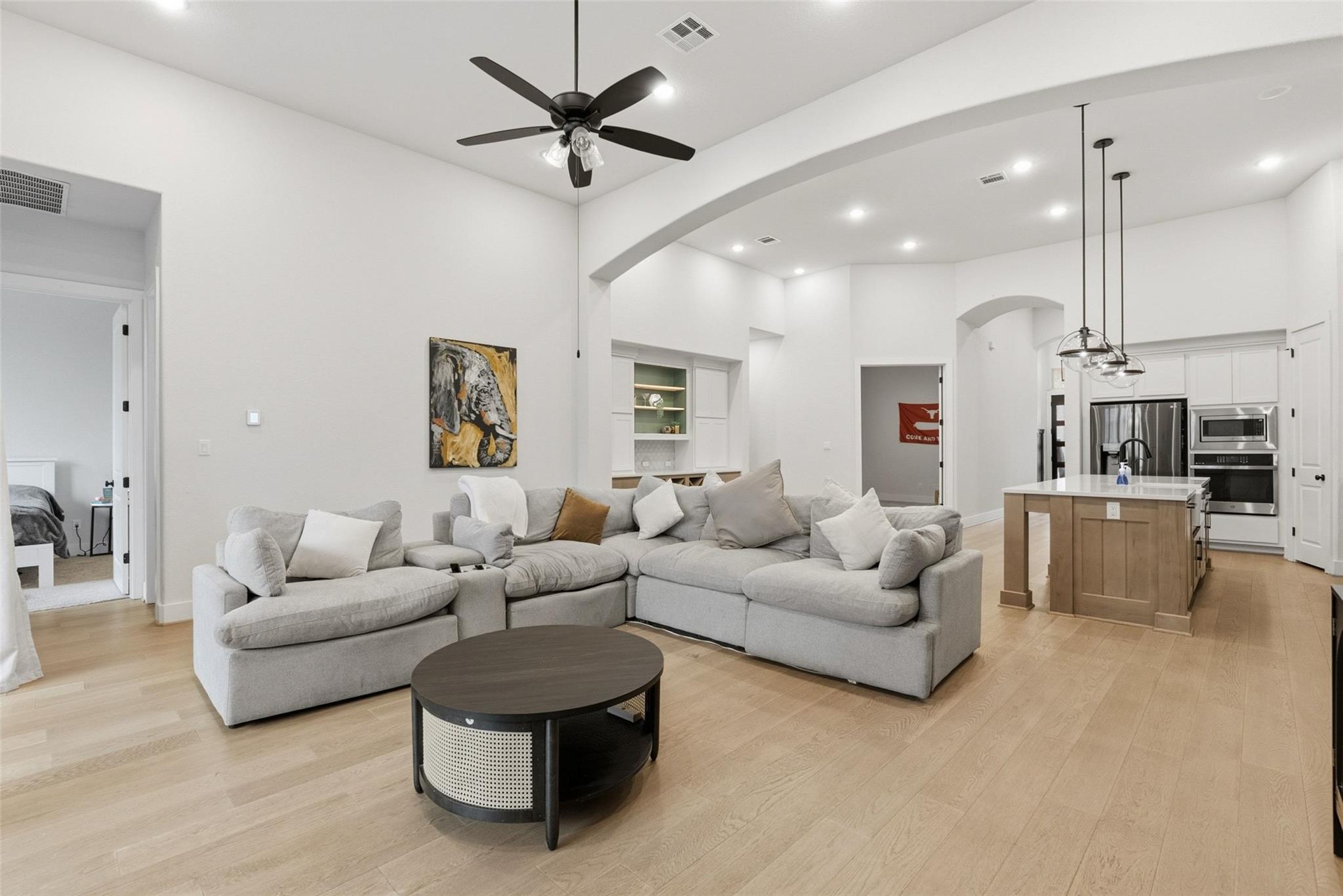 205 Quiet Oak Rd, San Marcos, TX 78666