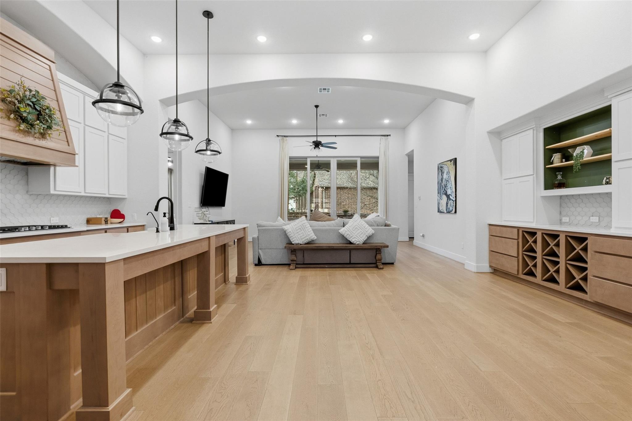 205 Quiet Oak Rd, San Marcos, TX 78666