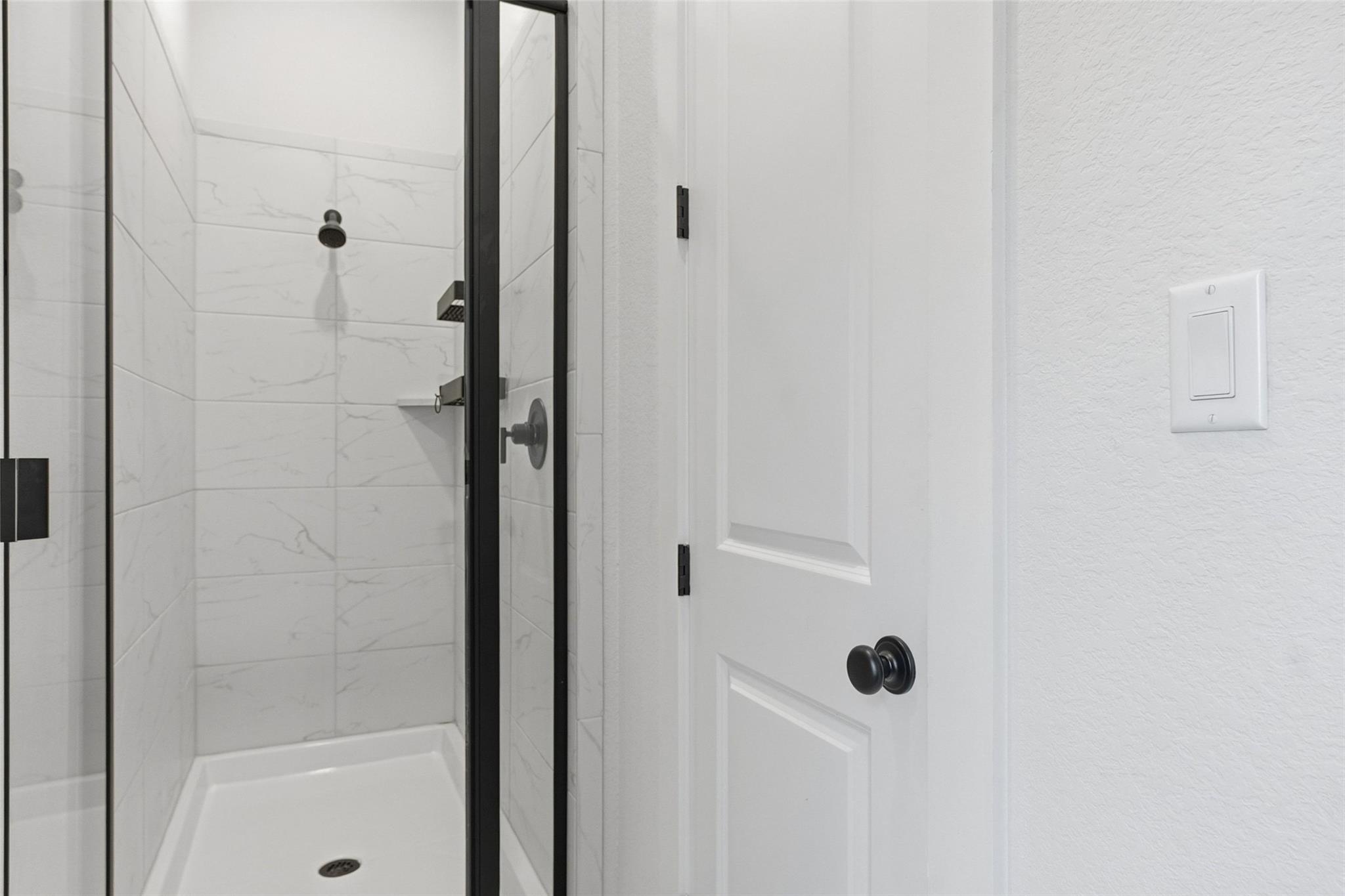 205 Quiet Oak Rd, San Marcos, TX 78666