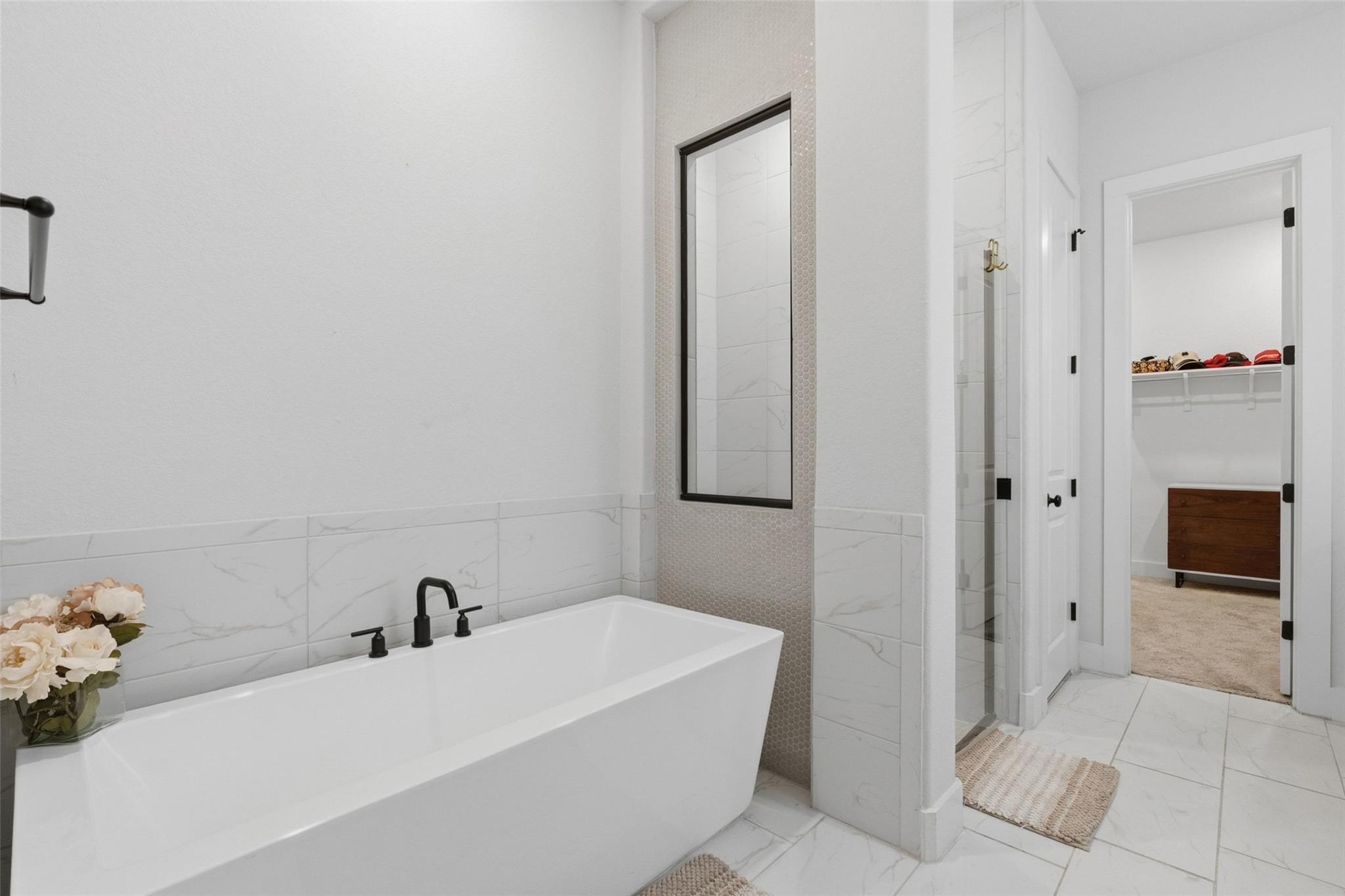 205 Quiet Oak Rd, San Marcos, TX 78666