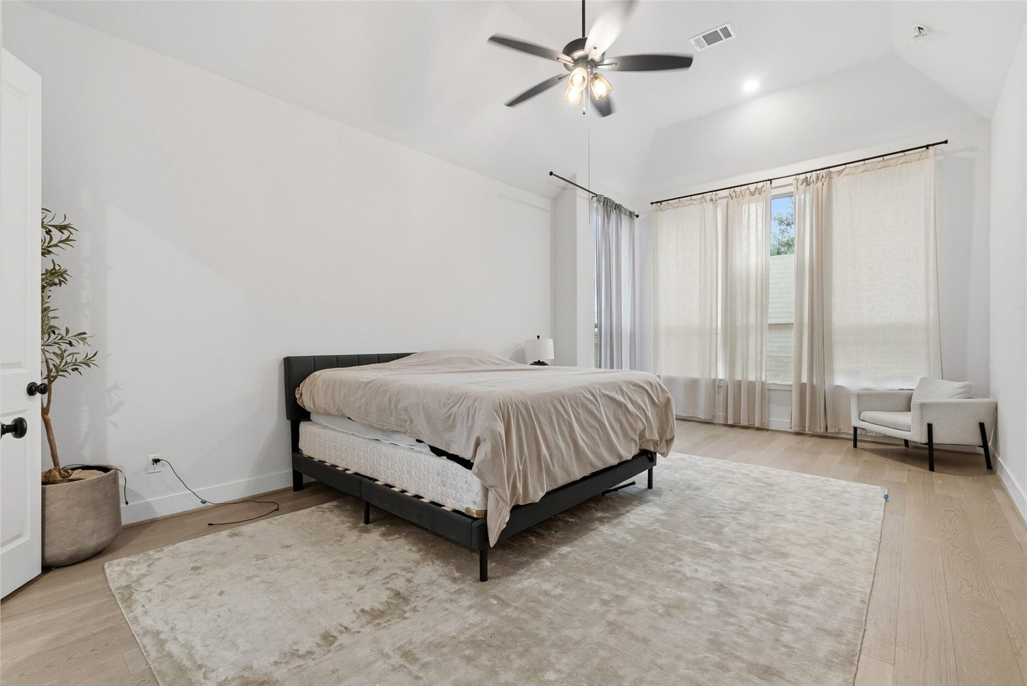 205 Quiet Oak Rd, San Marcos, TX 78666