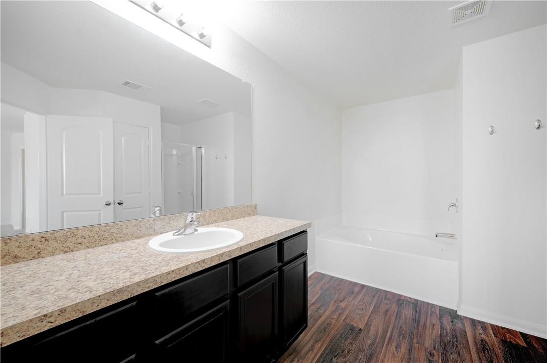 1428 Breanna Ln, Kyle, TX 78640