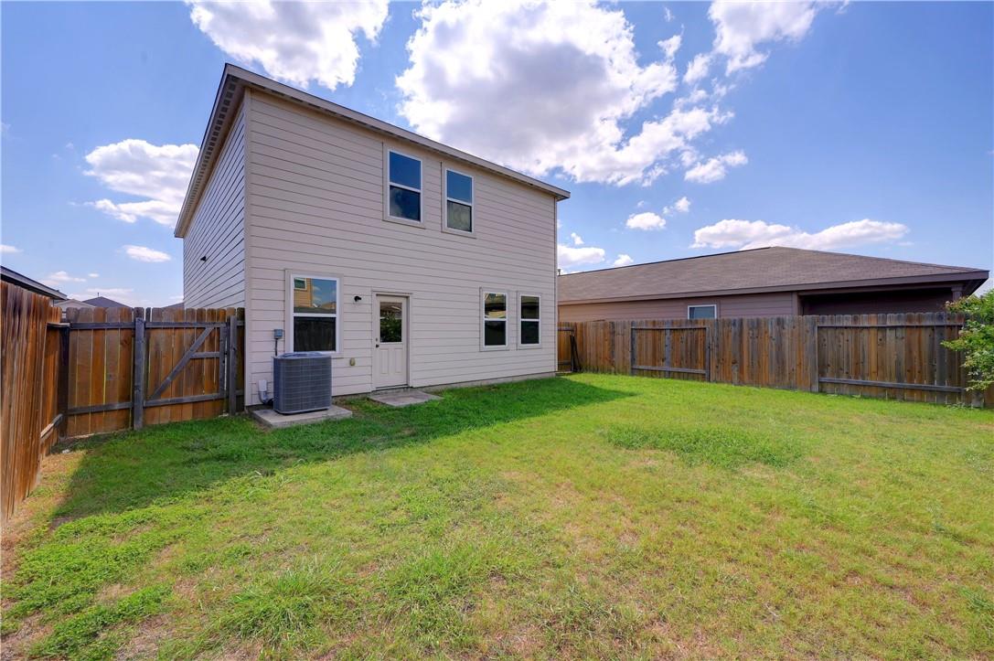 1428 Breanna Ln, Kyle, TX 78640