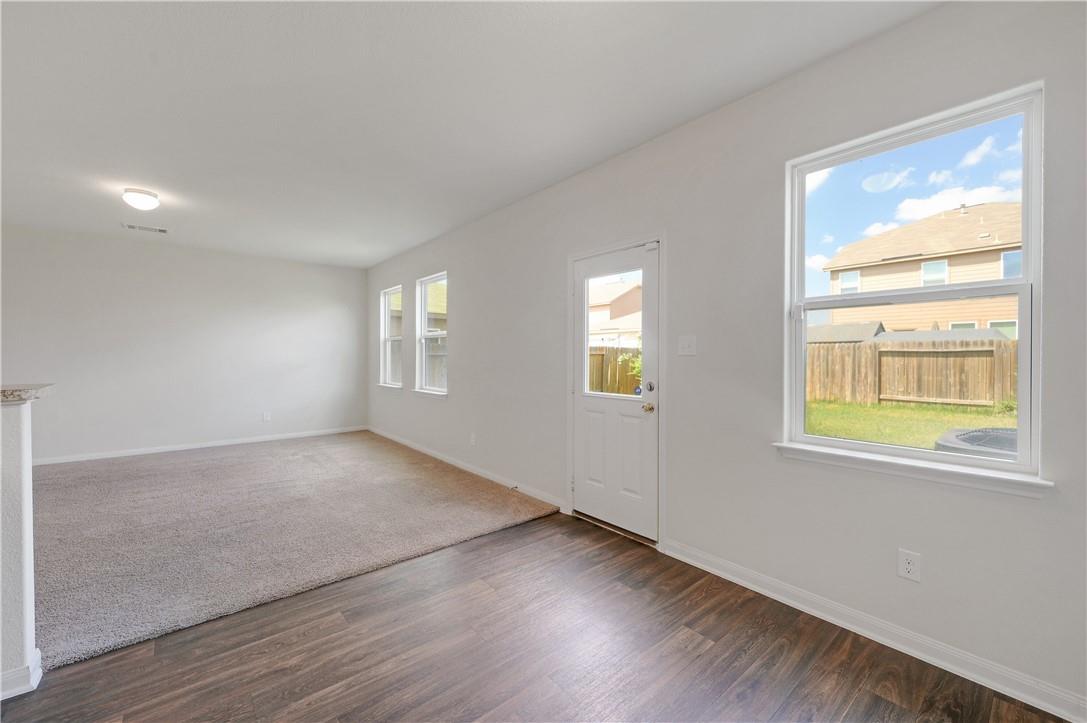 1428 Breanna Ln, Kyle, TX 78640