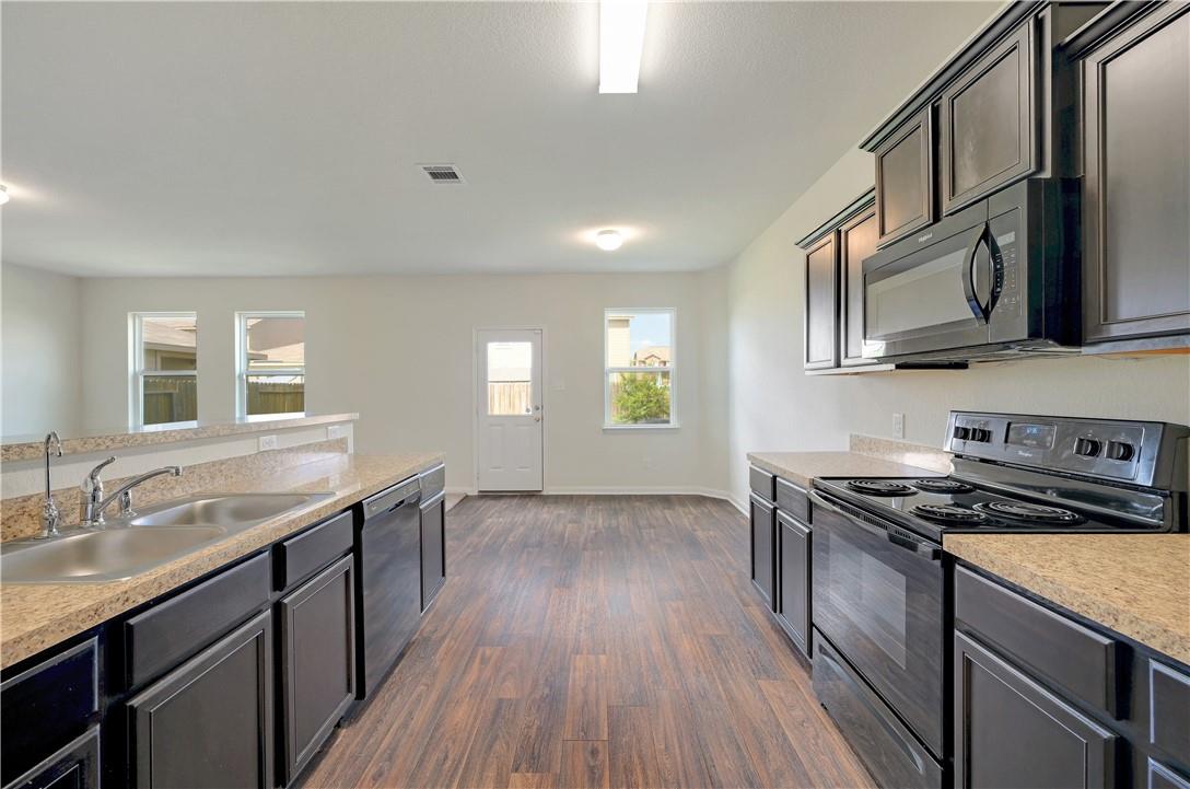 1428 Breanna Ln, Kyle, TX 78640