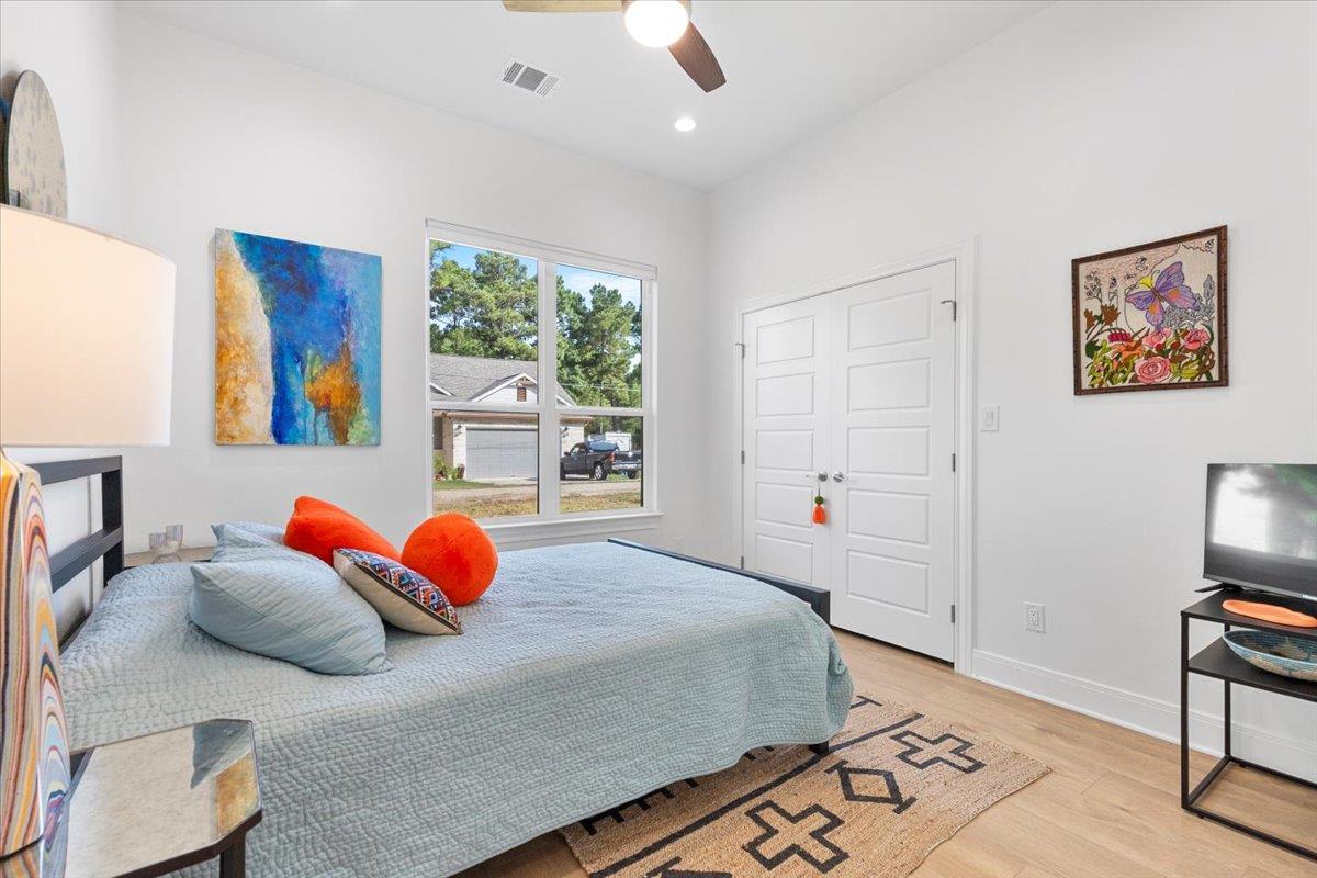 133 Lake Point Way, Bastrop, TX 78602