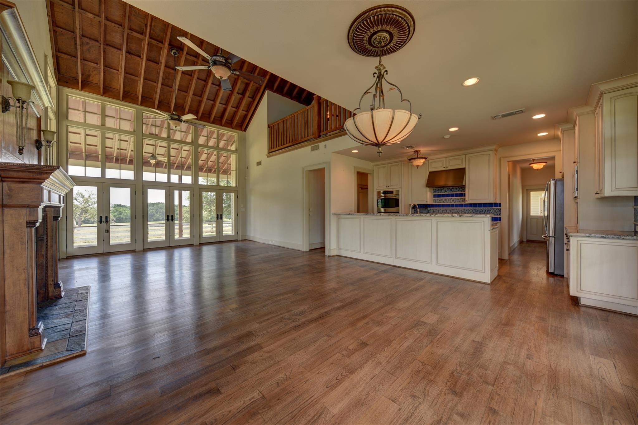 7157 FM 1697, Carmine, TX 78932