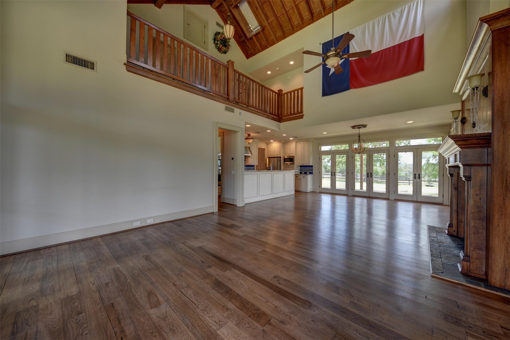 7157 FM 1697, Carmine, TX 78932