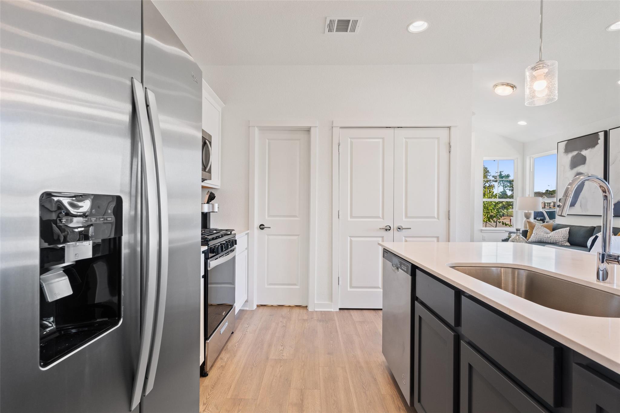 529A Burlington Dr, Buda, TX 78610