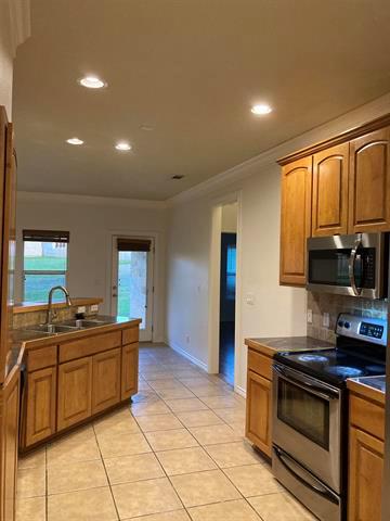 127 Turkey Run, Meadowlakes, TX 78654