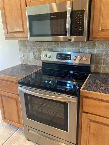 127 Turkey Run, Meadowlakes, TX 78654