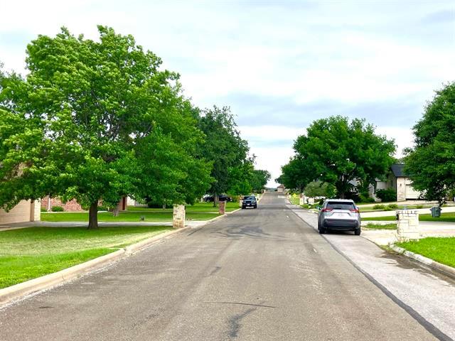 127 Turkey Run, Meadowlakes, TX 78654