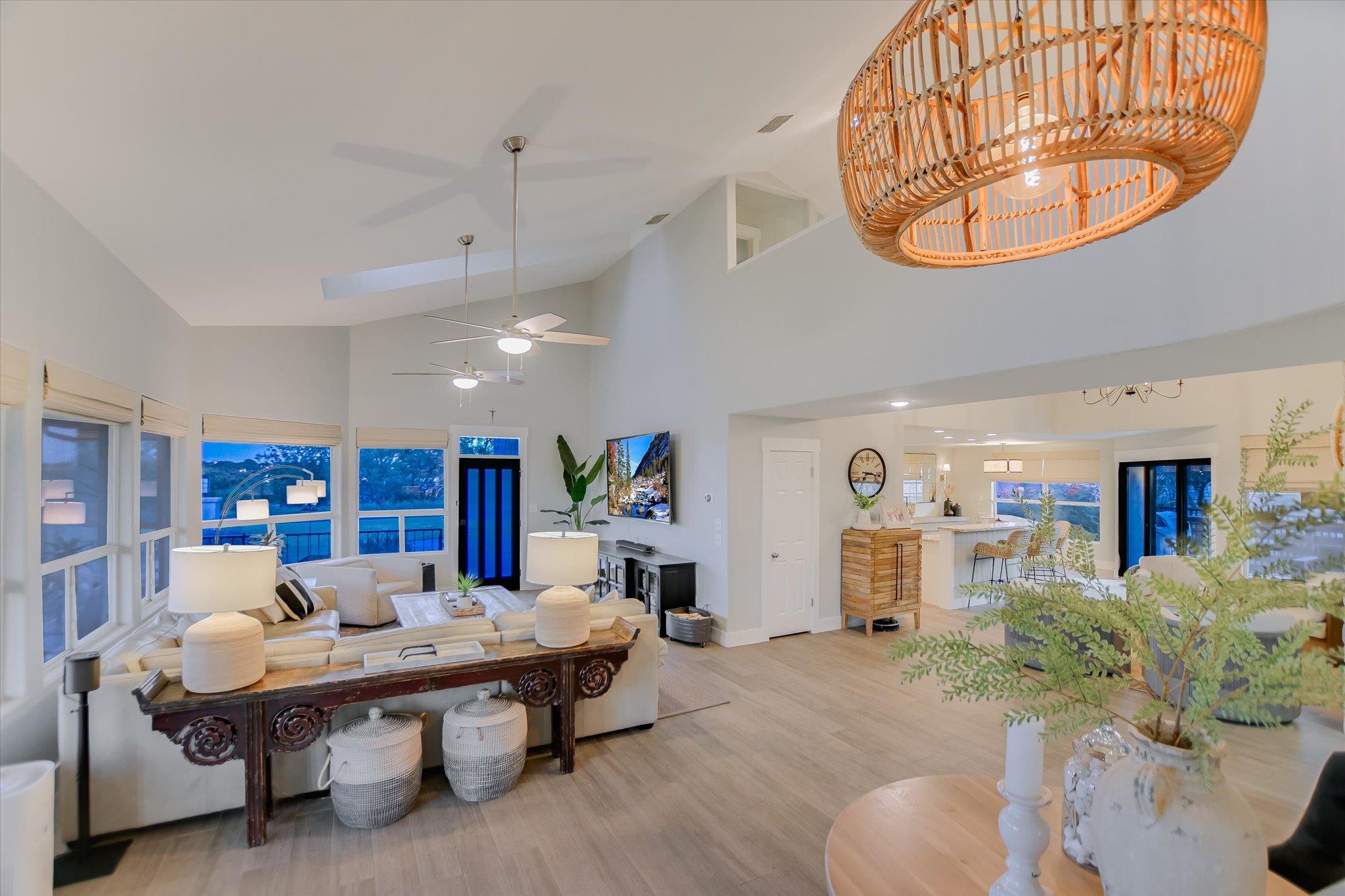 800 Western Bit, Horseshoe Bay, TX 78657