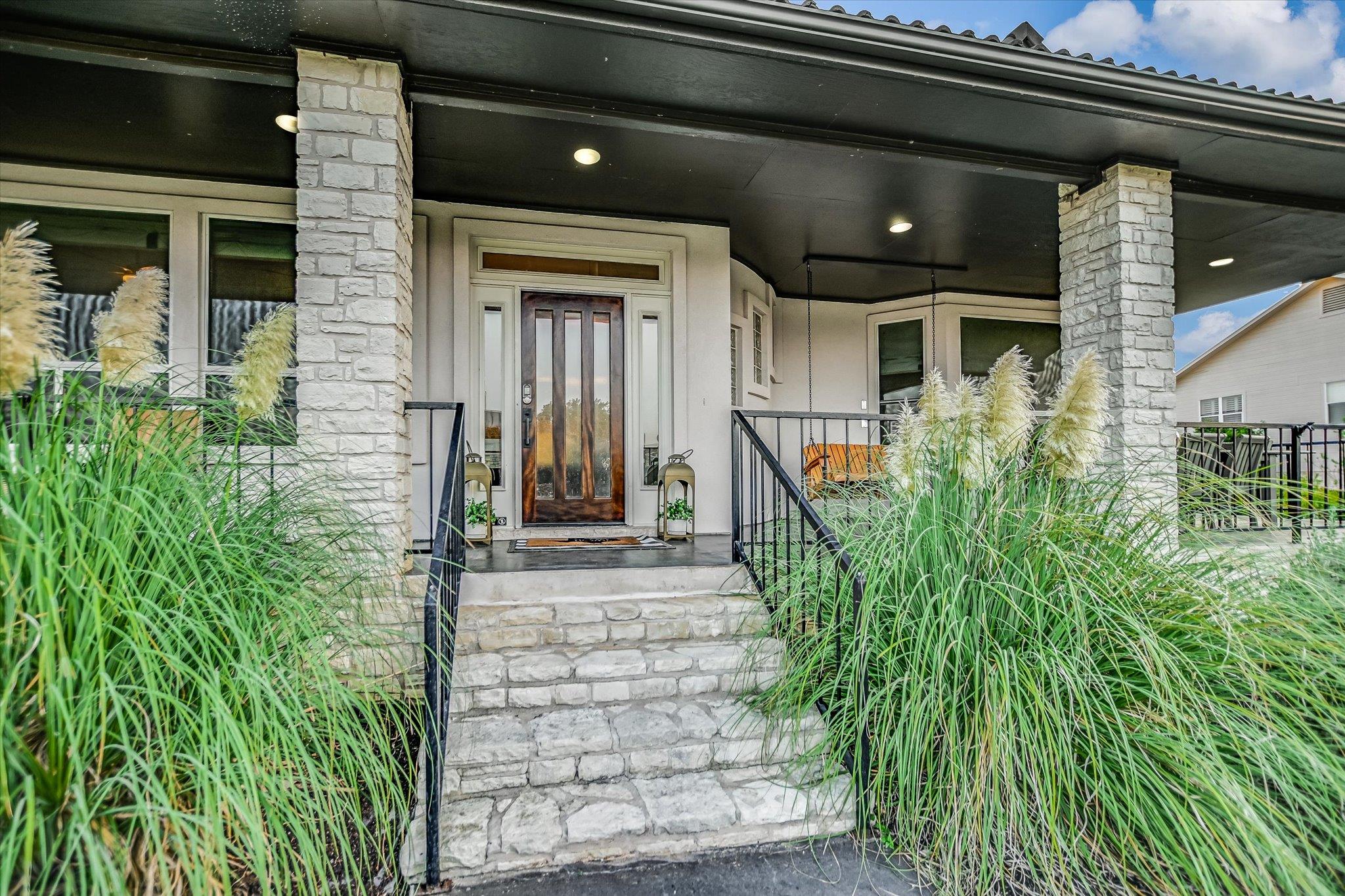 800 Western Bit, Horseshoe Bay, TX 78657