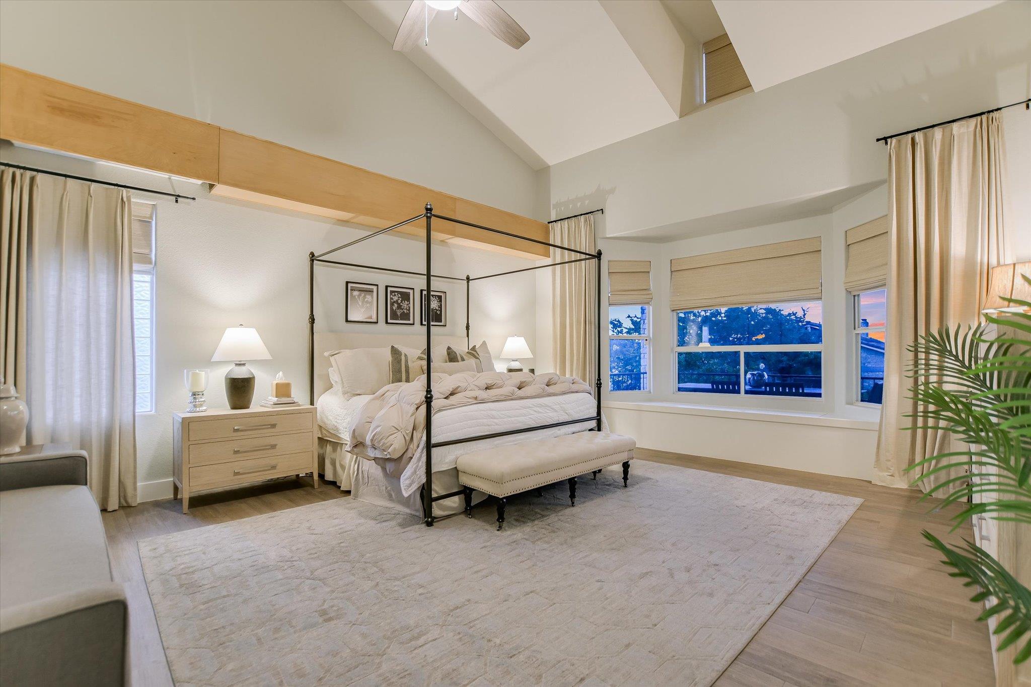 800 Western Bit, Horseshoe Bay, TX 78657