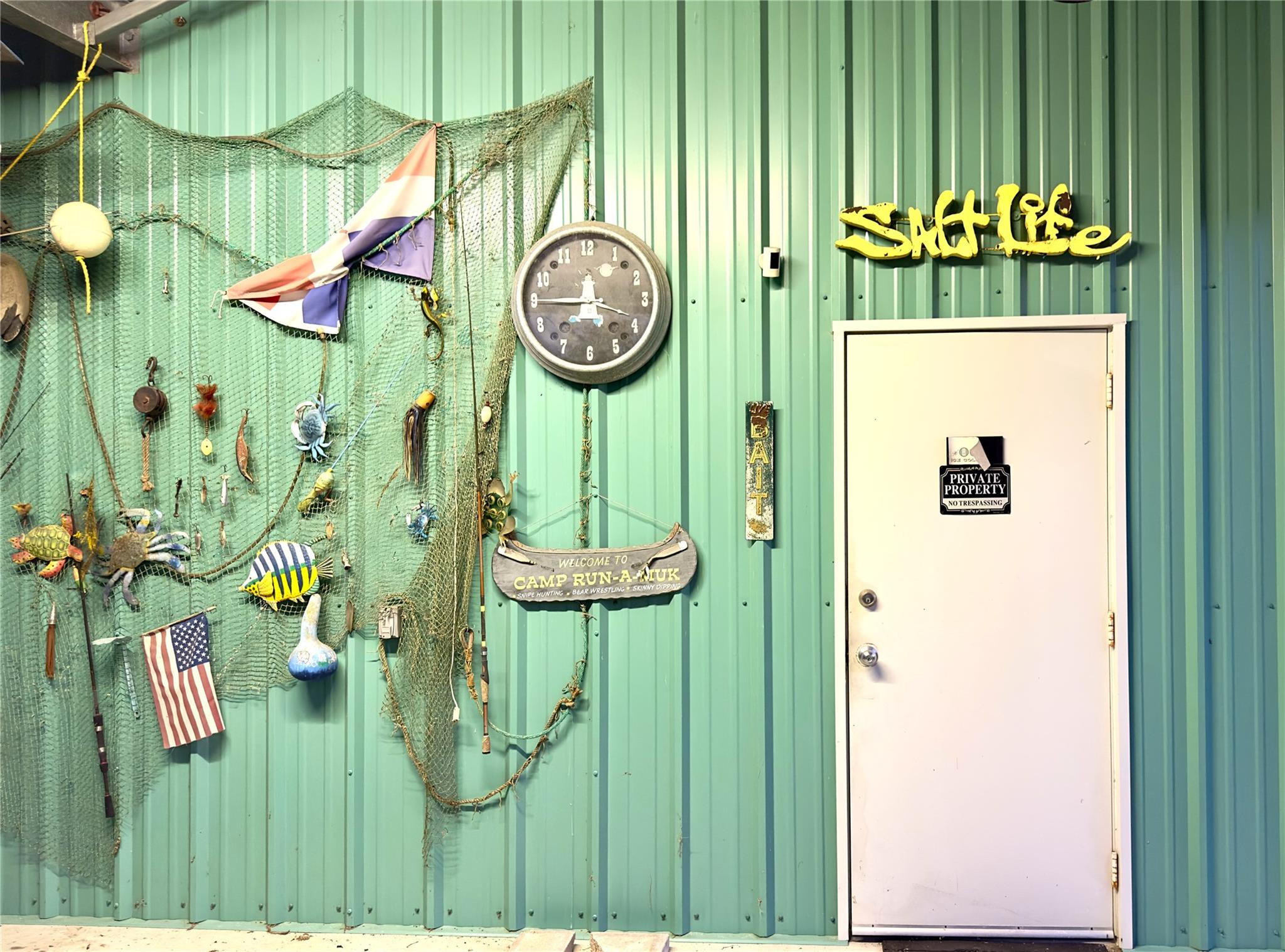 302 E Dallas Ave, Seadrift, TX 77983