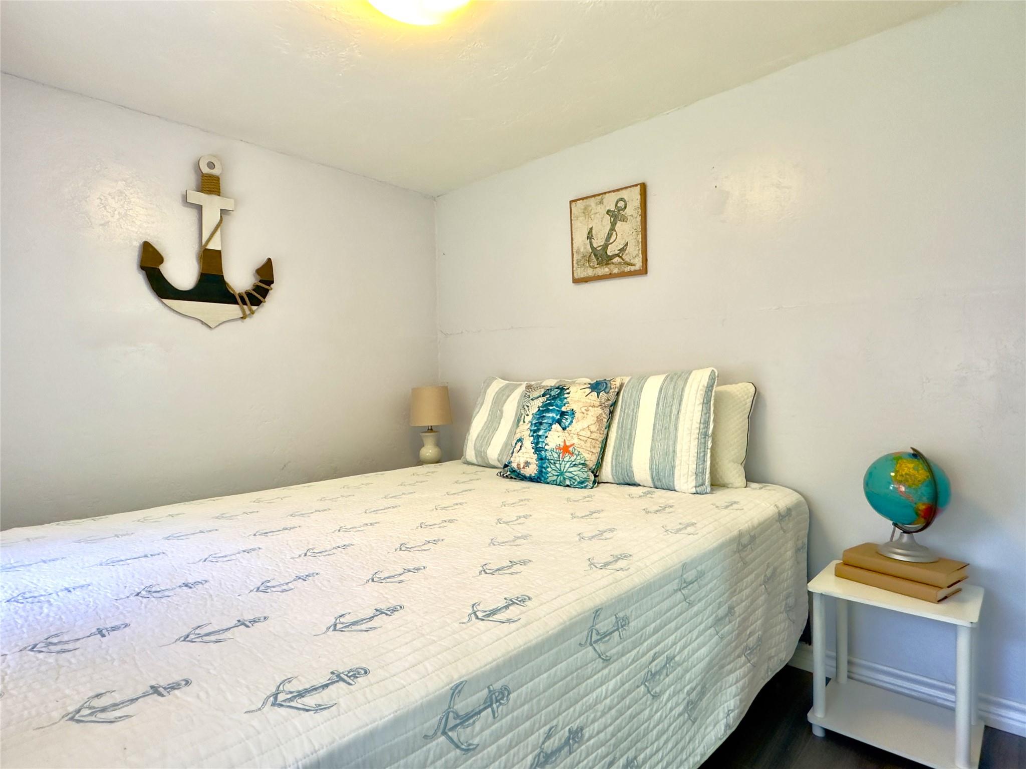 302 E Dallas Ave, Seadrift, TX 77983