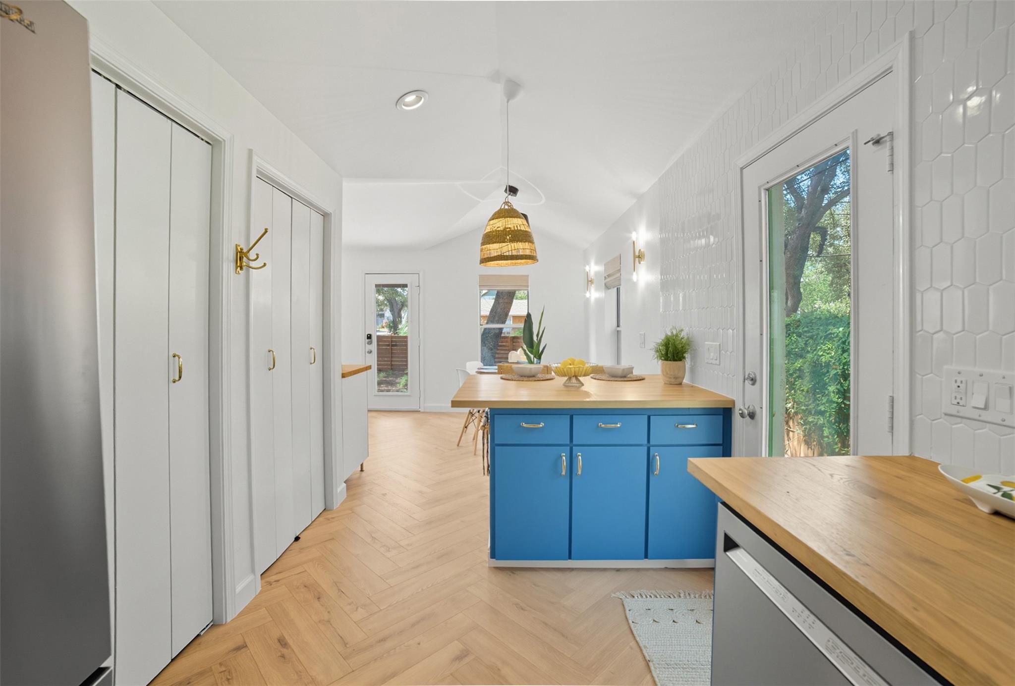 1608 Morgan Ln, Austin, TX 78704