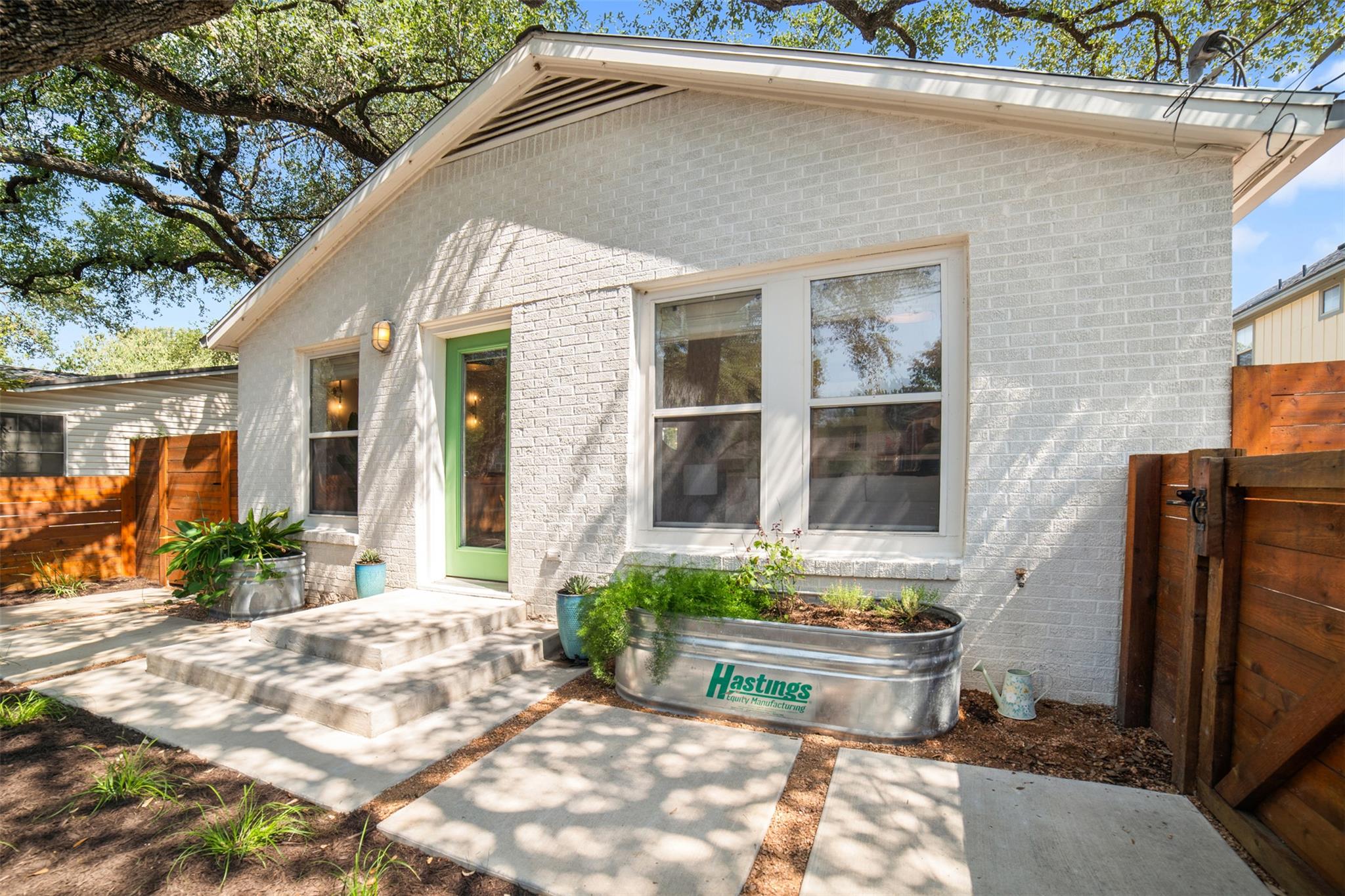 1608 Morgan Ln, Austin, TX 78704