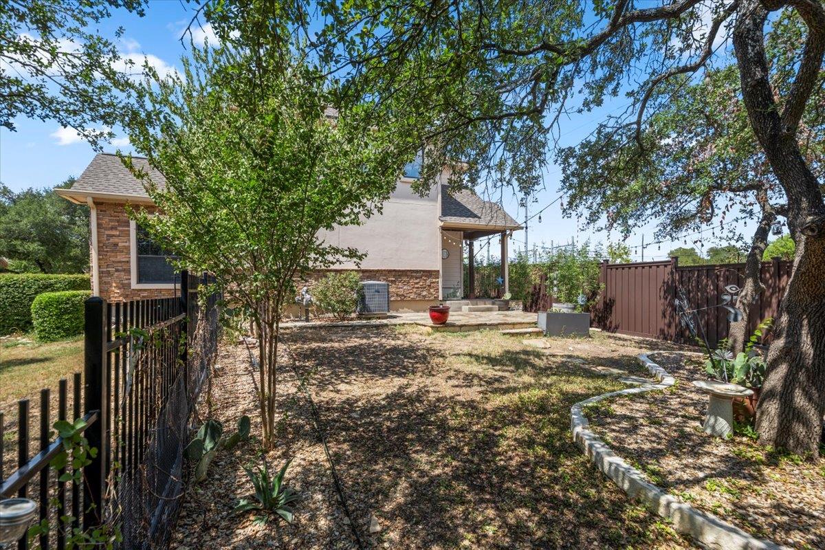 13904 Ashton Woods Cir # 24, Austin, TX 78727