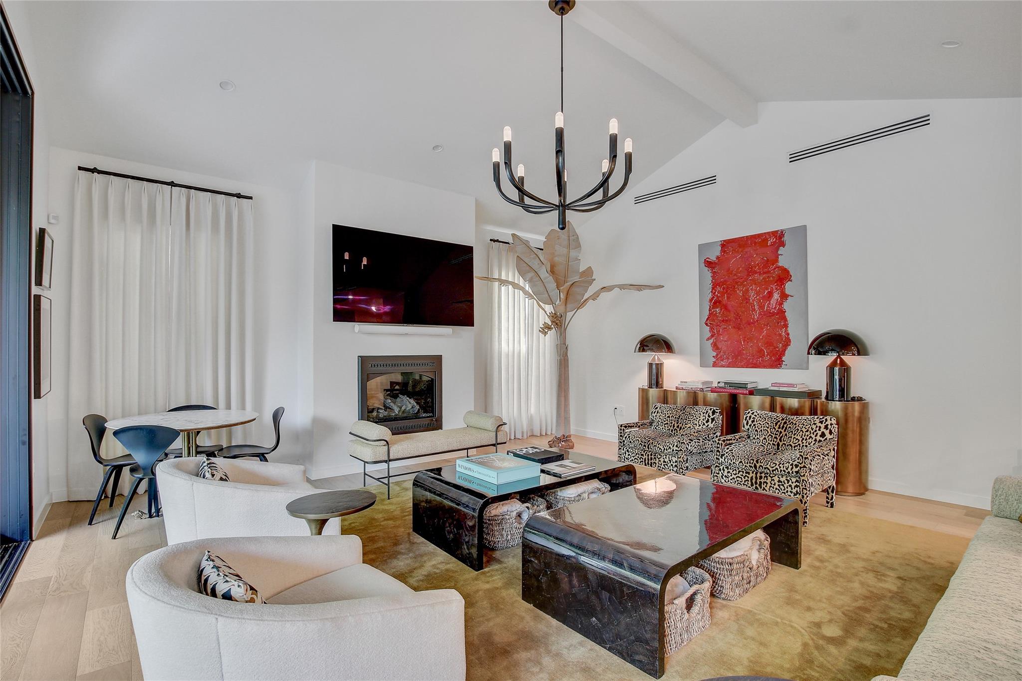 2006 Ford St, Austin, TX 78704