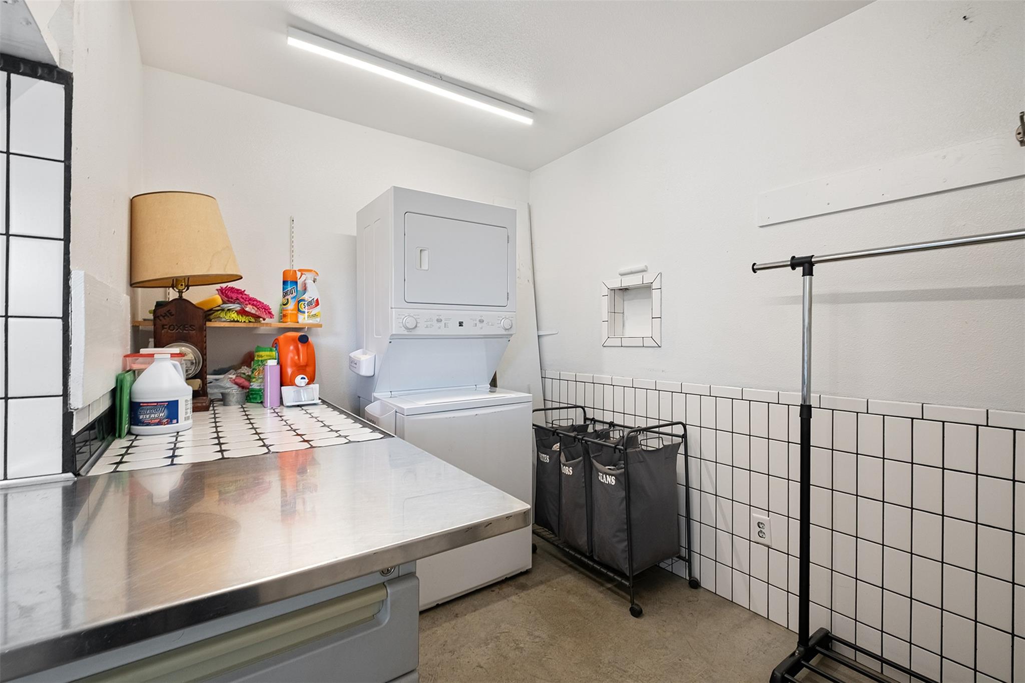 142 Zimmerhanzel Rd, Flatonia, TX 78941