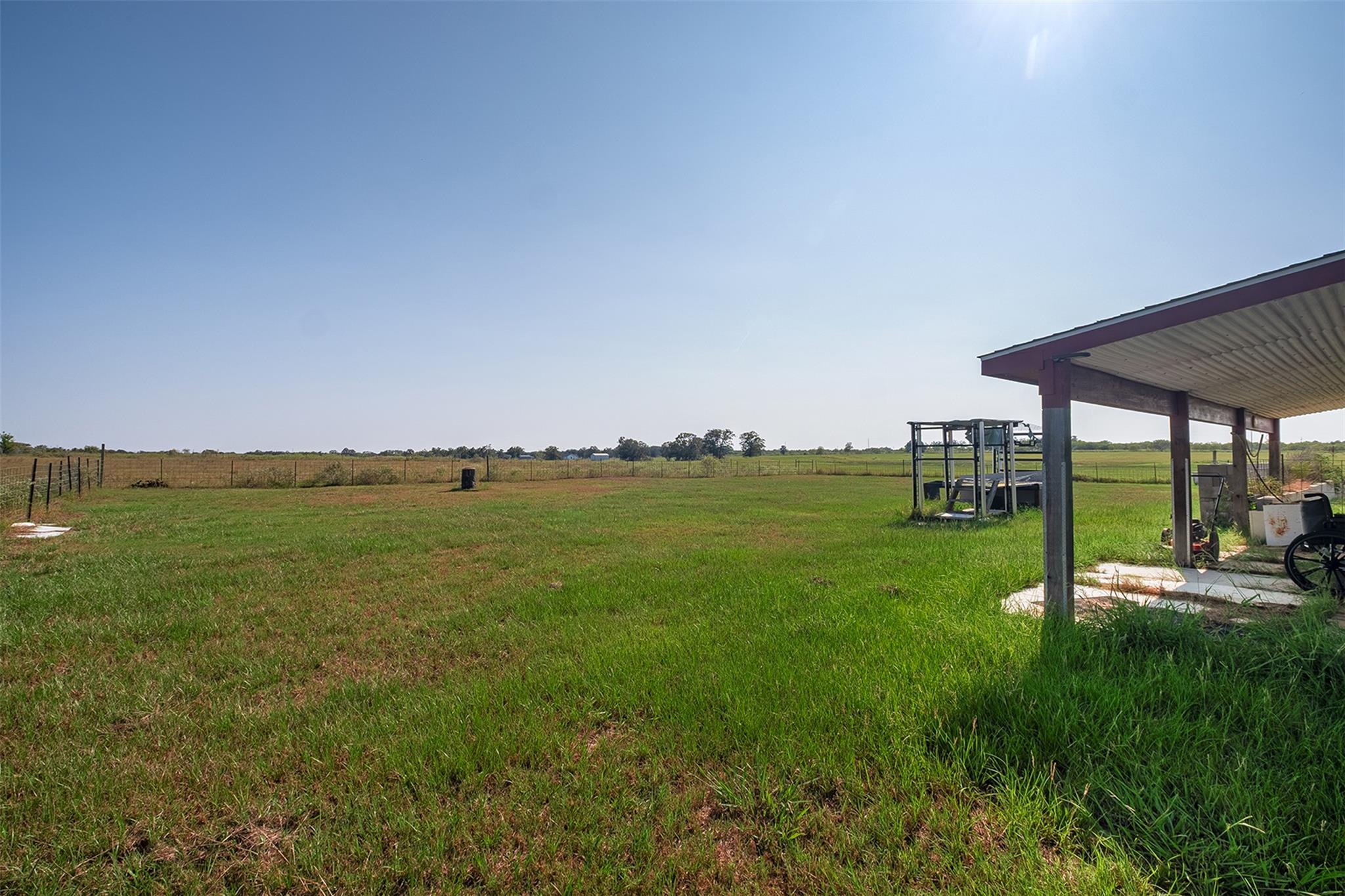 142 Zimmerhanzel Rd, Flatonia, TX 78941