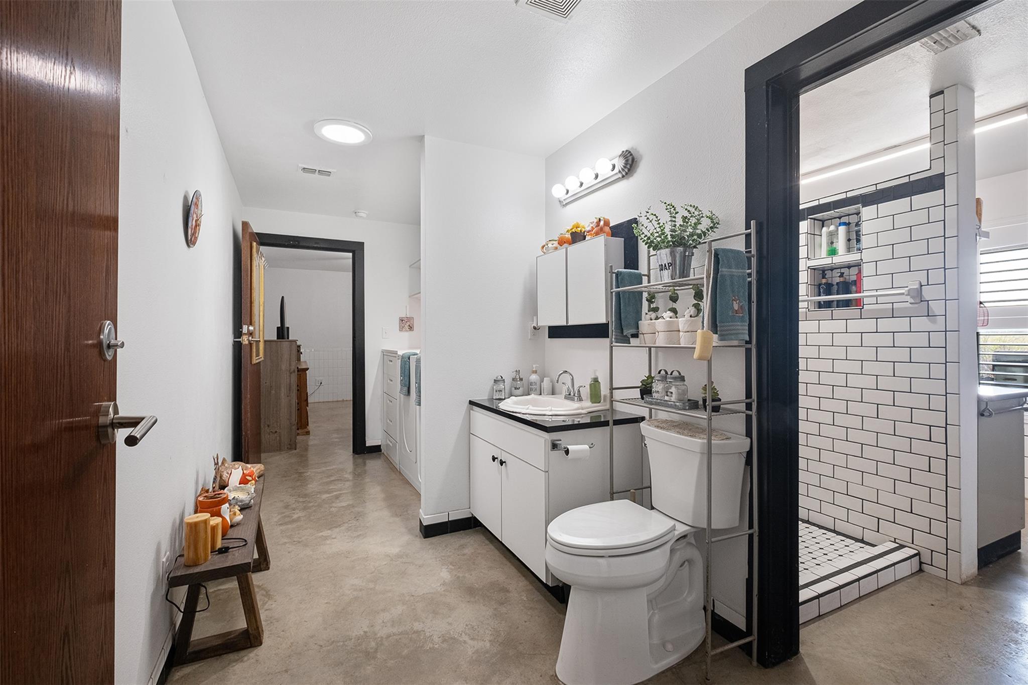 142 Zimmerhanzel Rd, Flatonia, TX 78941