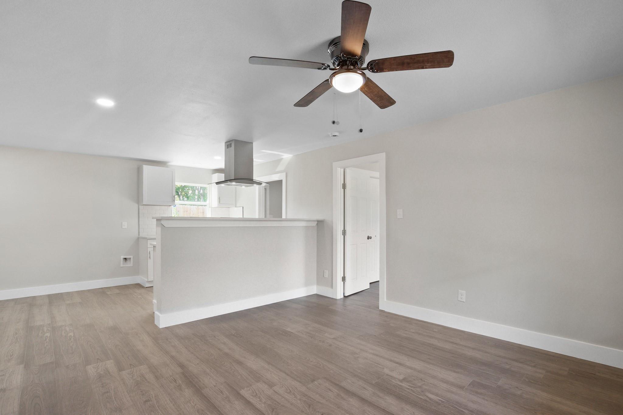 713 Burkett St, Taylor, TX 76574