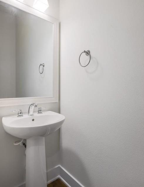 13501 Metric Blvd # 16, Austin, TX 78727