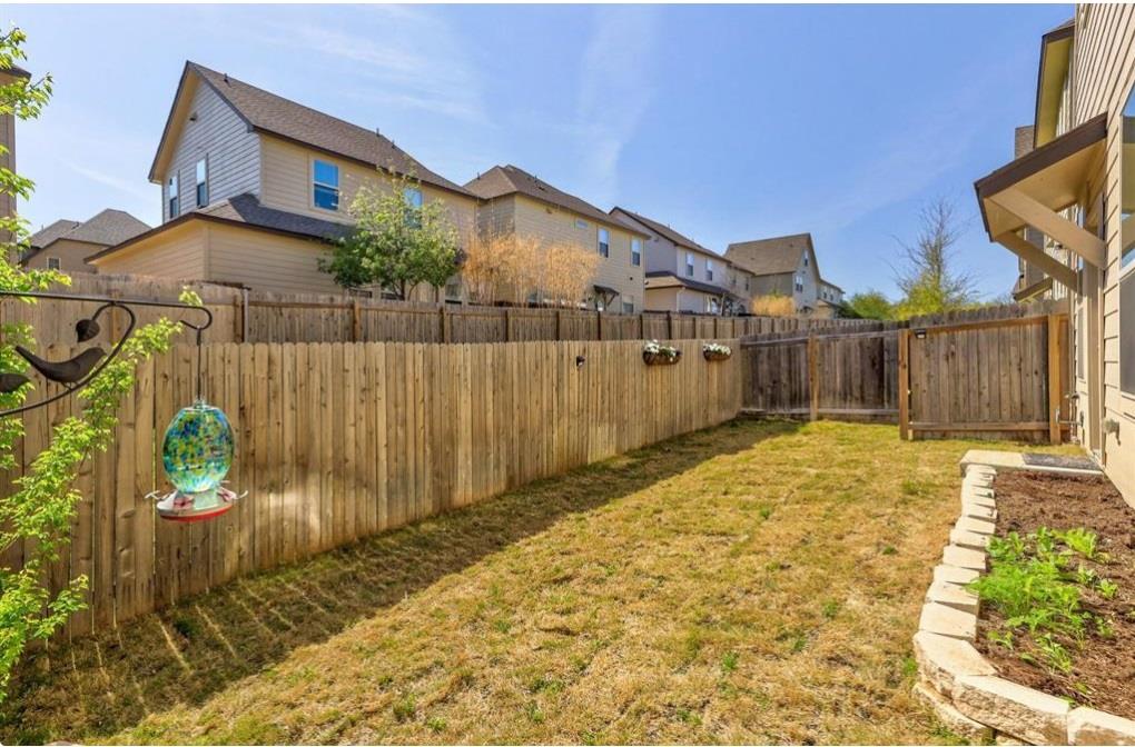 13501 Metric Blvd # 16, Austin, TX 78727