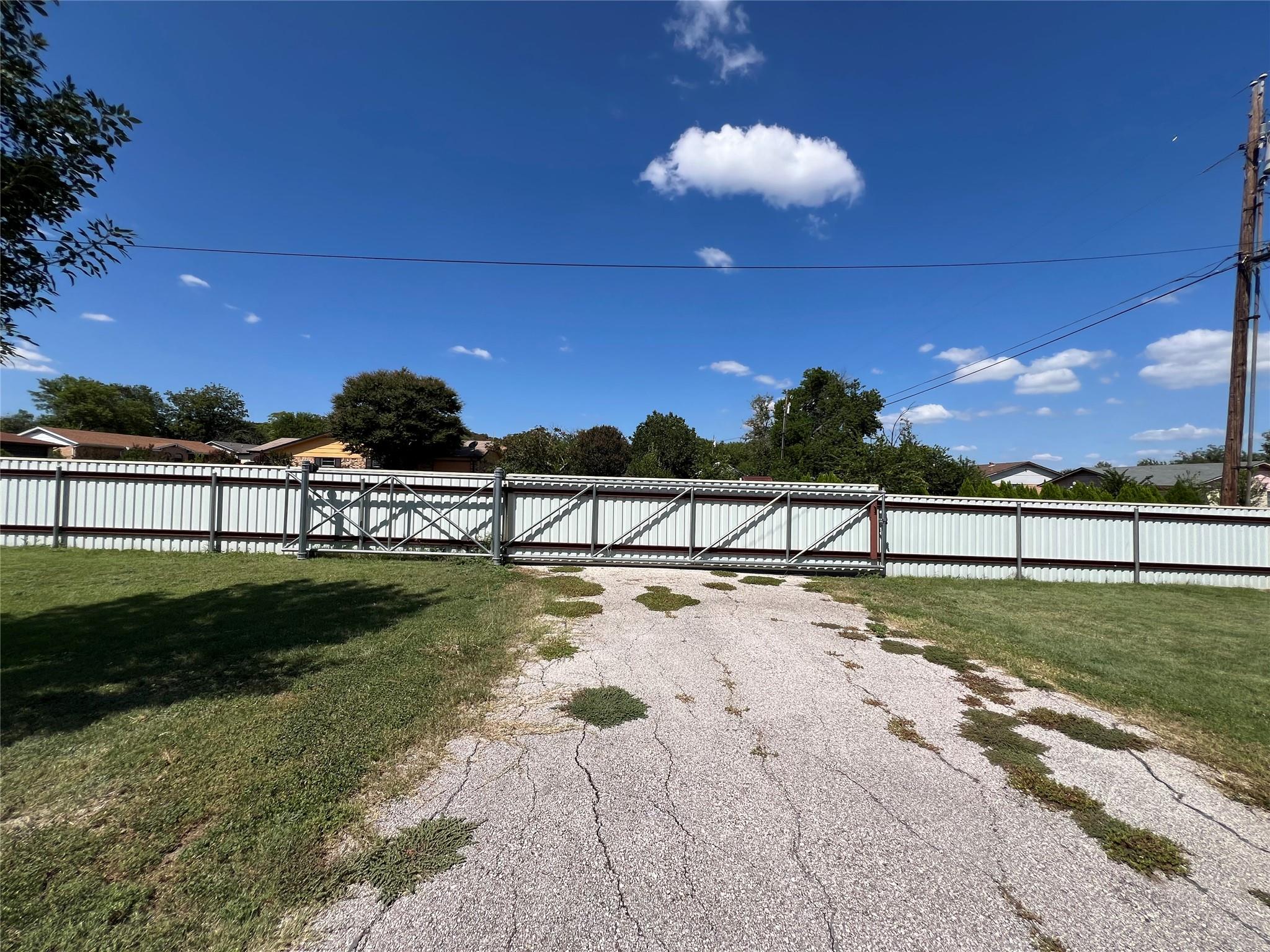 2002 Patricia St, Copperas Cove, TX 76522