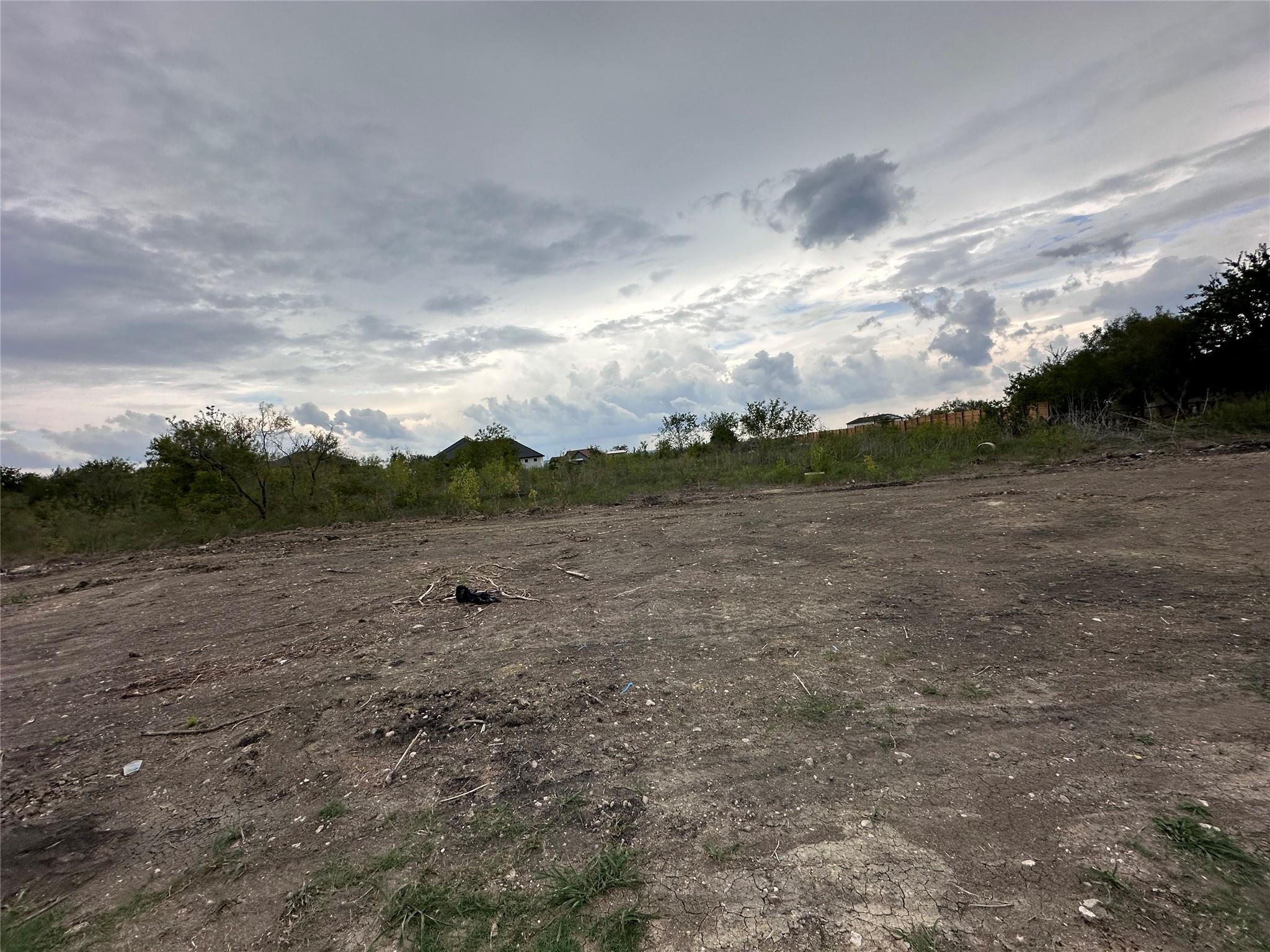 350 Engelke Rd, Niederwald, TX 78640