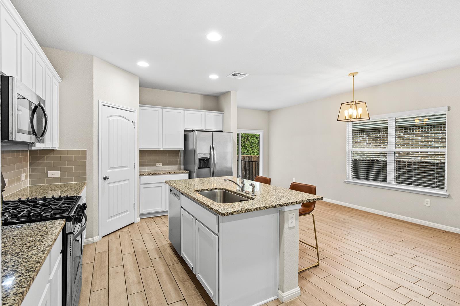 2324 Singletree Bnd, Georgetown, TX 78628