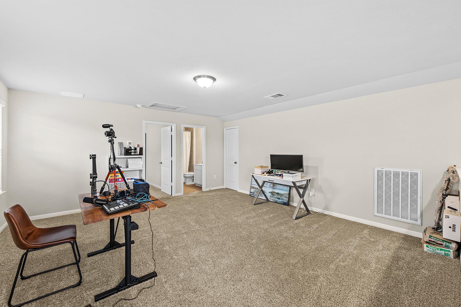 2324 Singletree Bnd, Georgetown, TX 78628