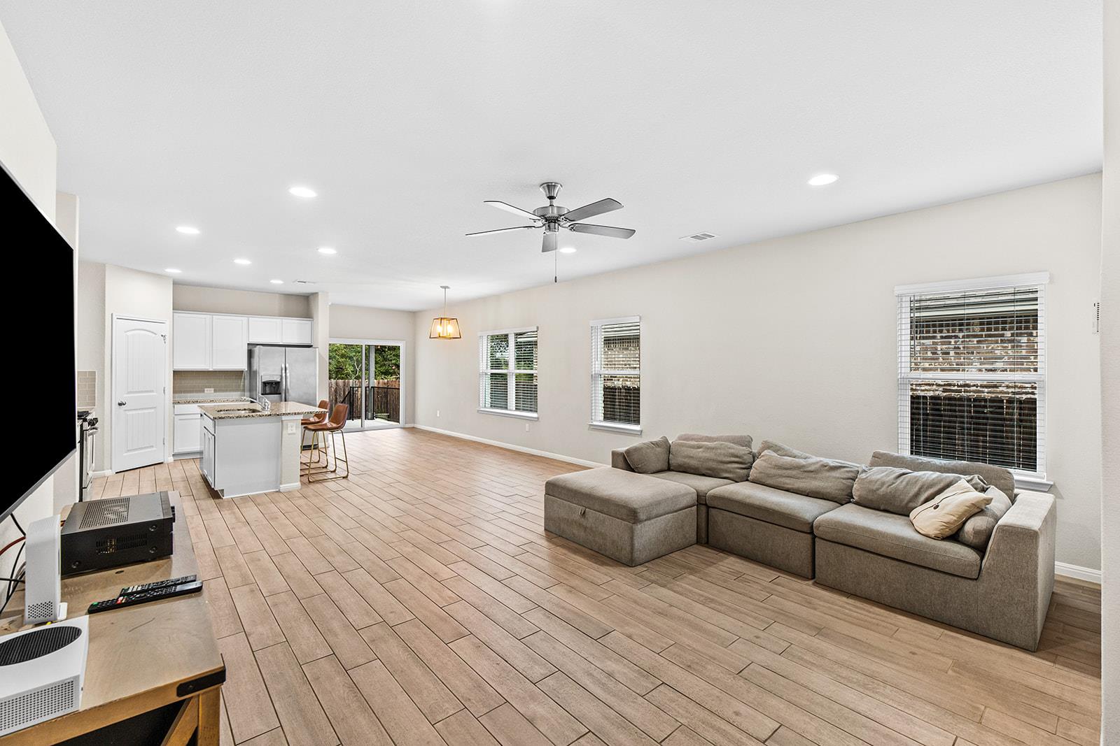 2324 Singletree Bnd, Georgetown, TX 78628